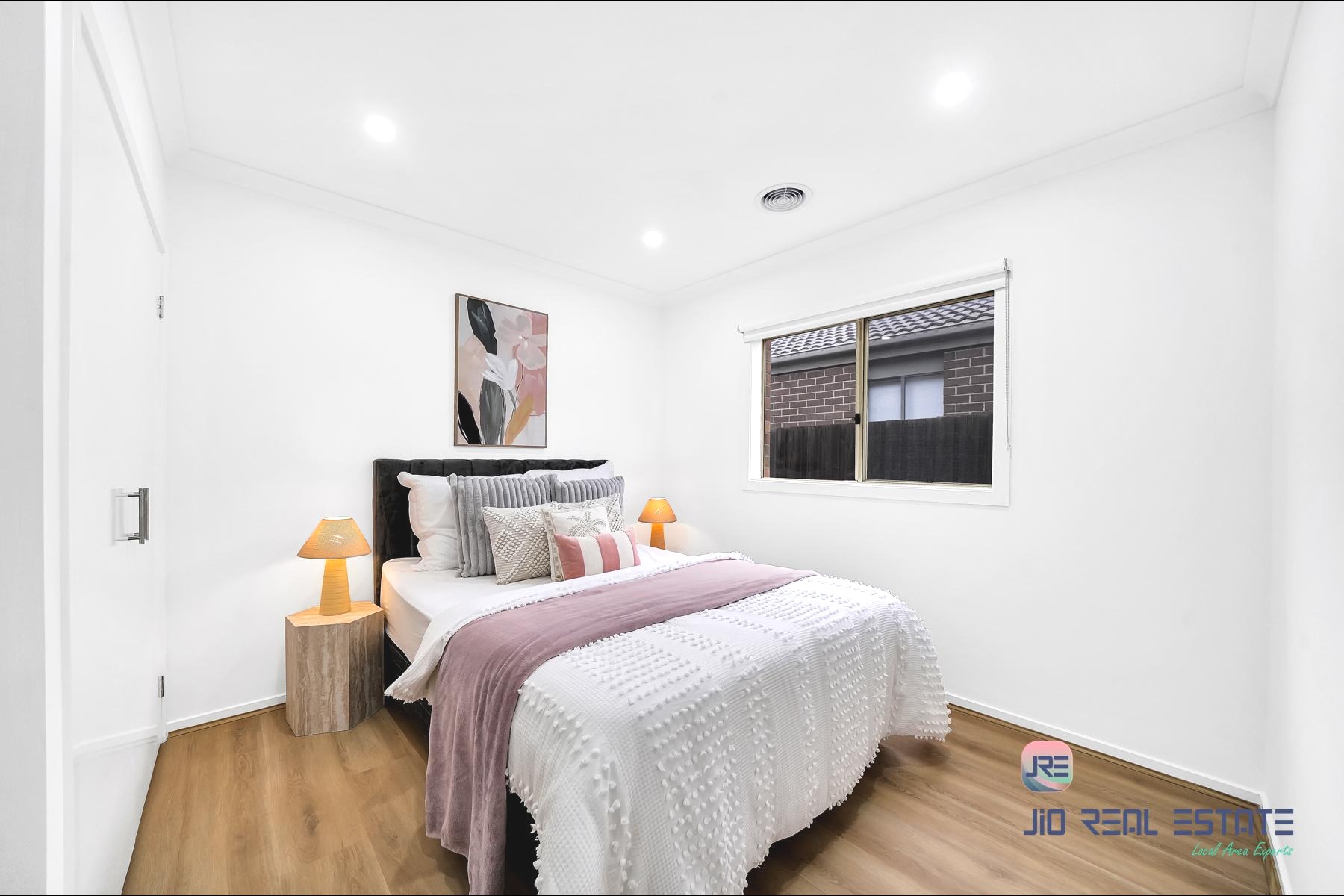 34 Lilyturf Drive, Tarneit VIC