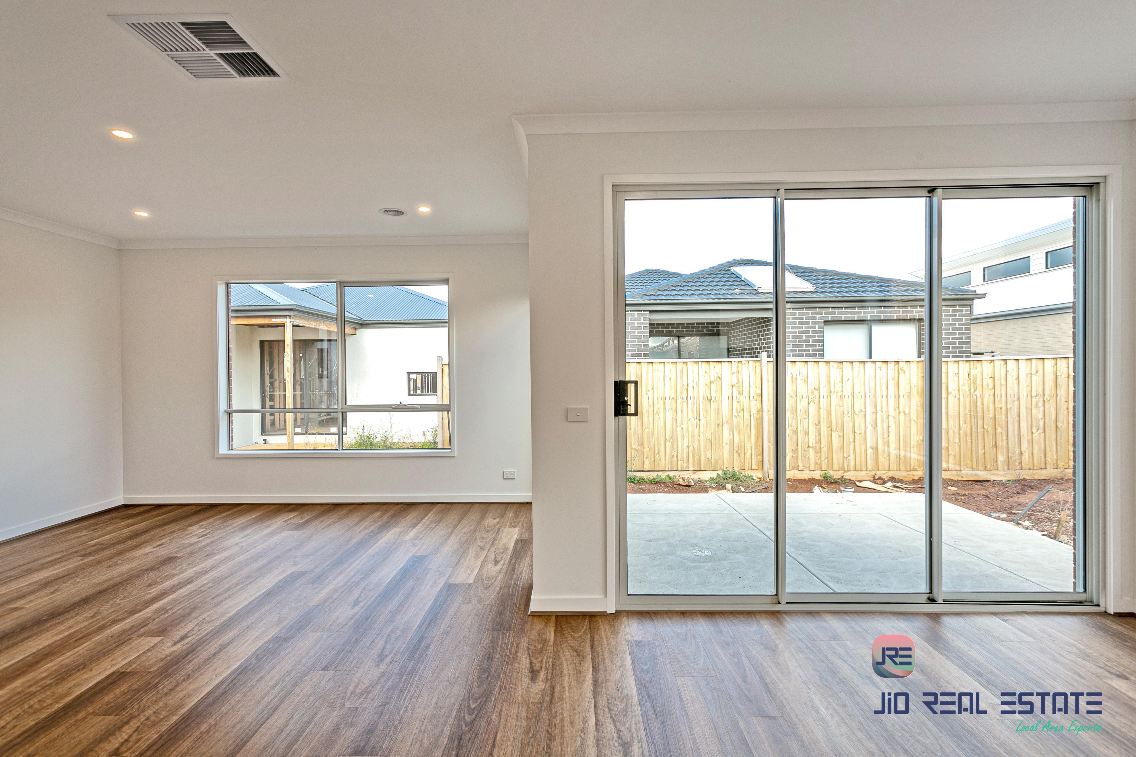 45 Hemsworth Rd, Weir Views VIC