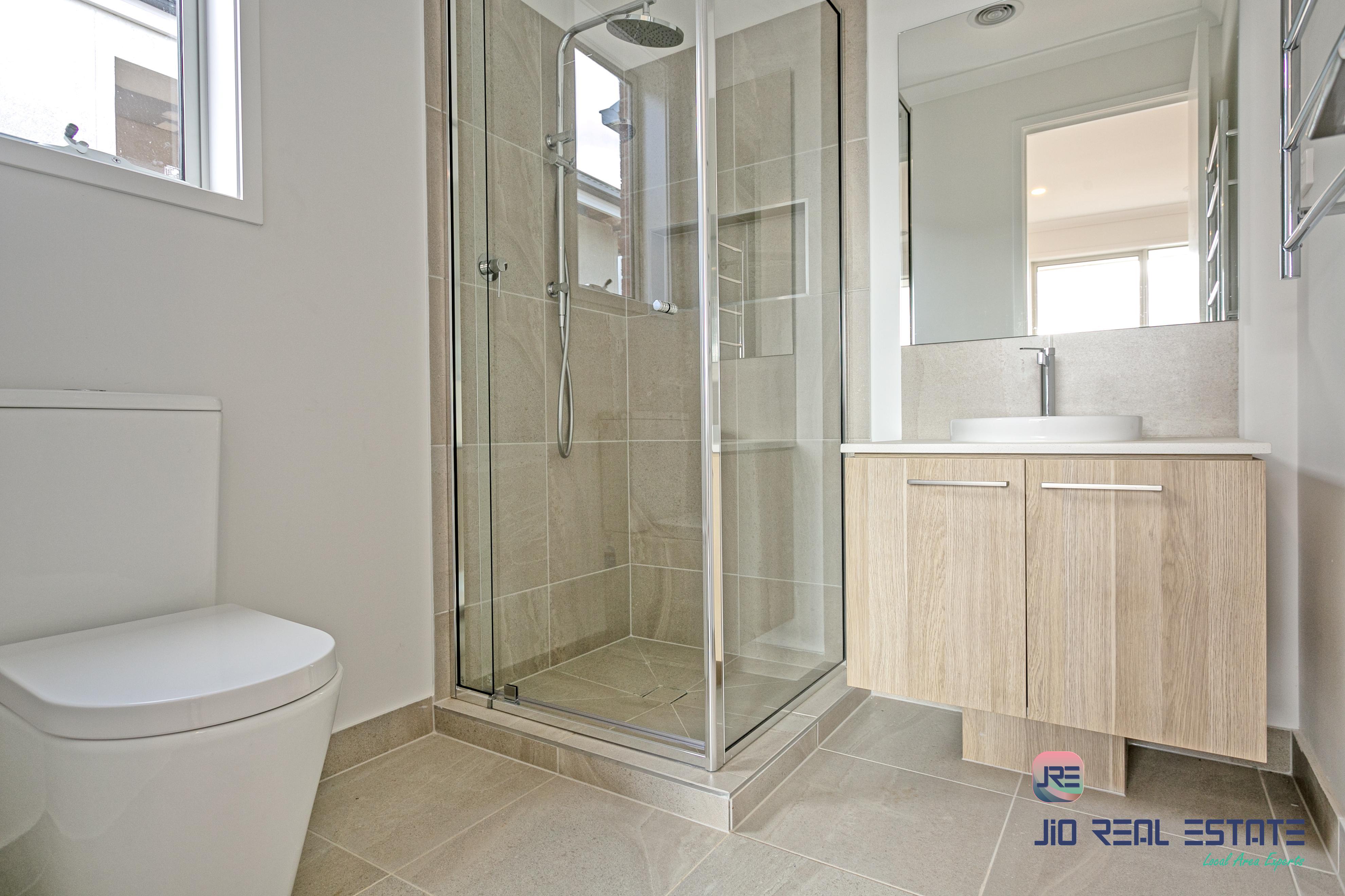 45 Hemsworth Rd, Weir Views VIC