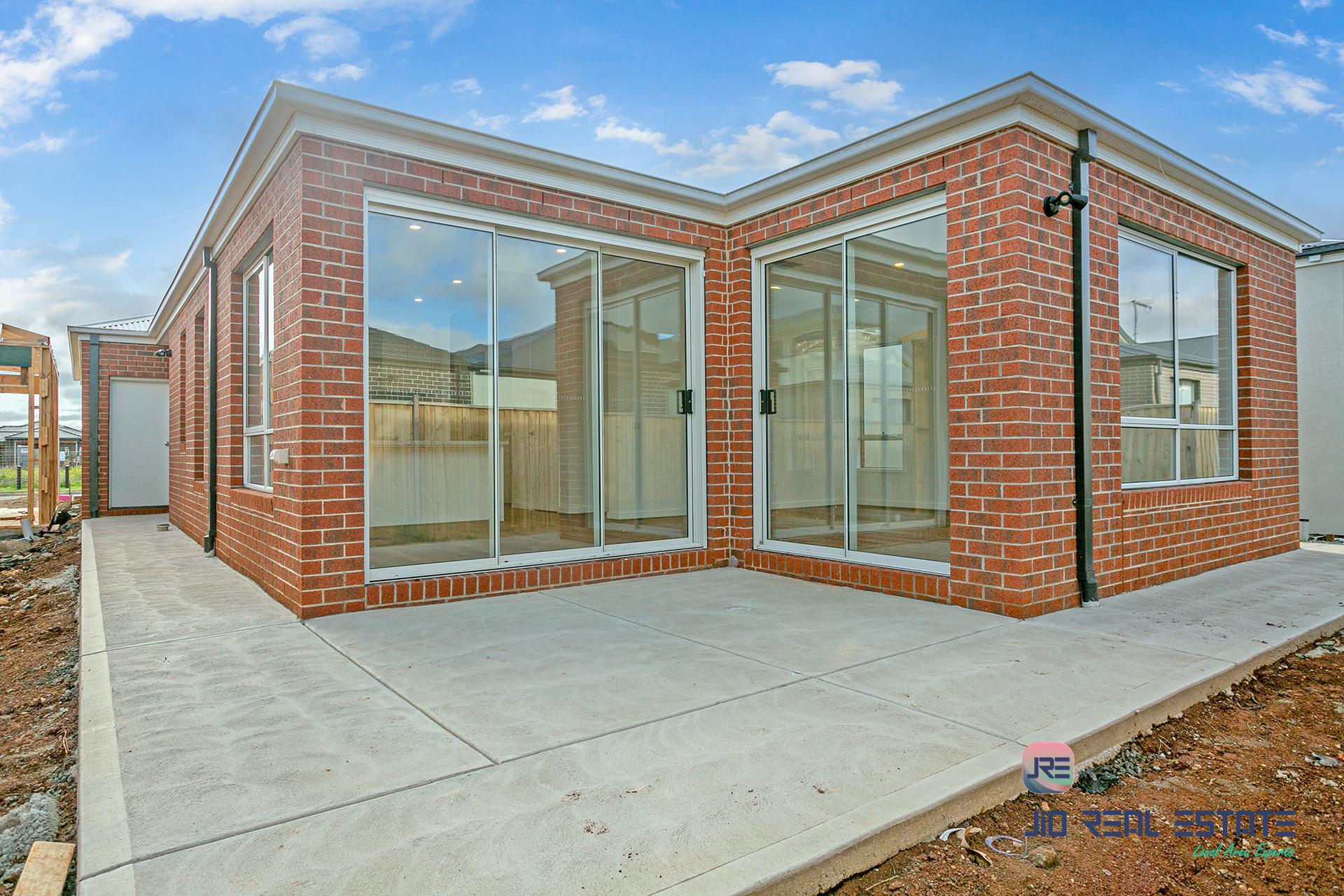 45 Hemsworth Rd, Weir Views VIC