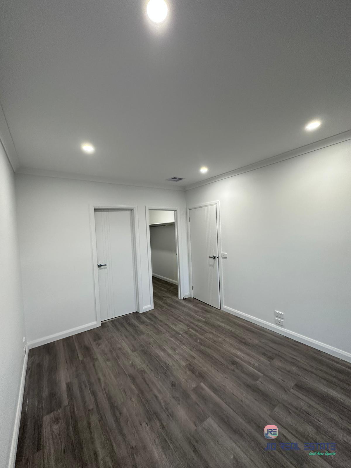 8 Dev Terrace, Rockbank VIC