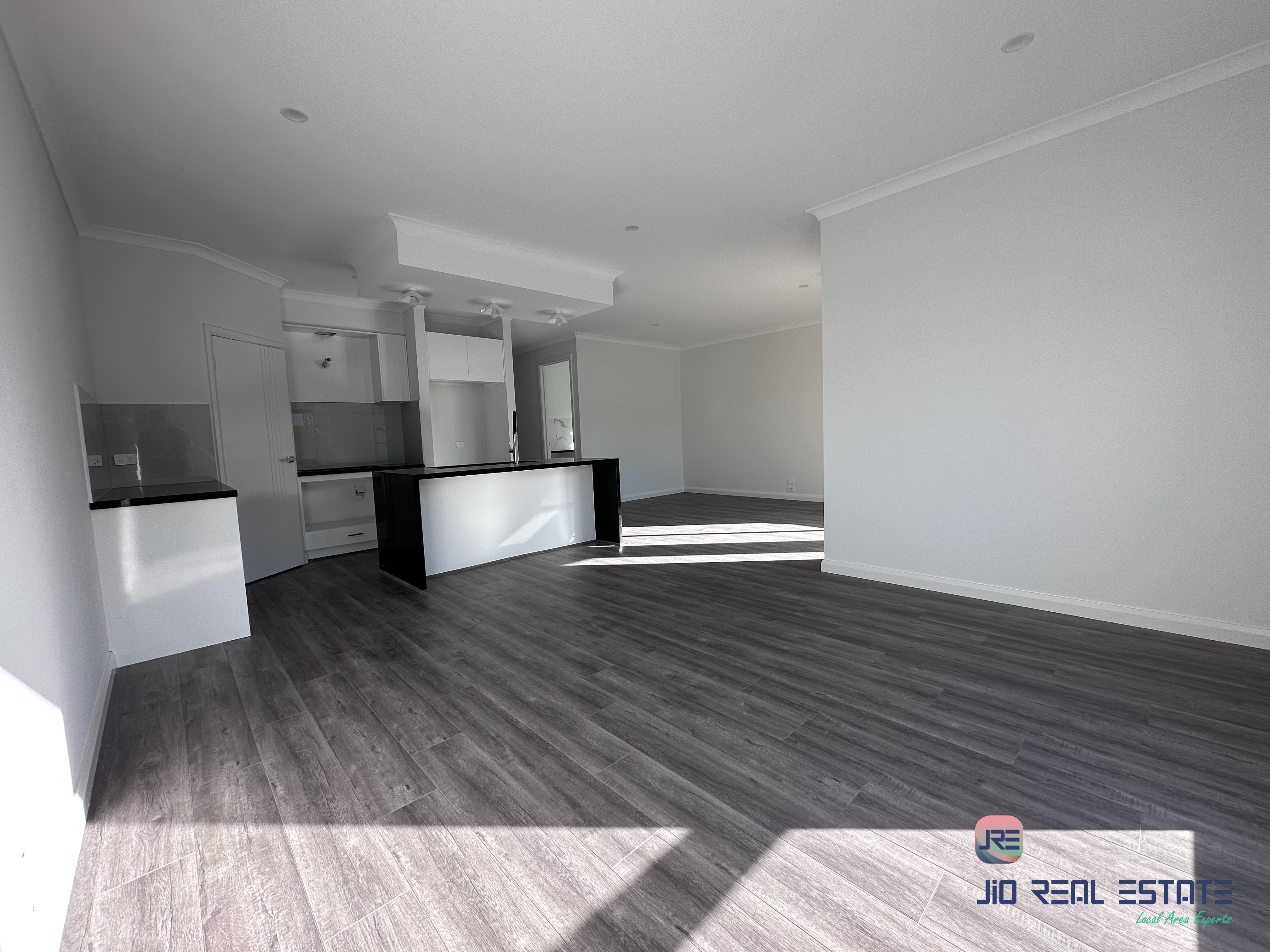 24 Shelterbelt Avenue, Weir Views VIC