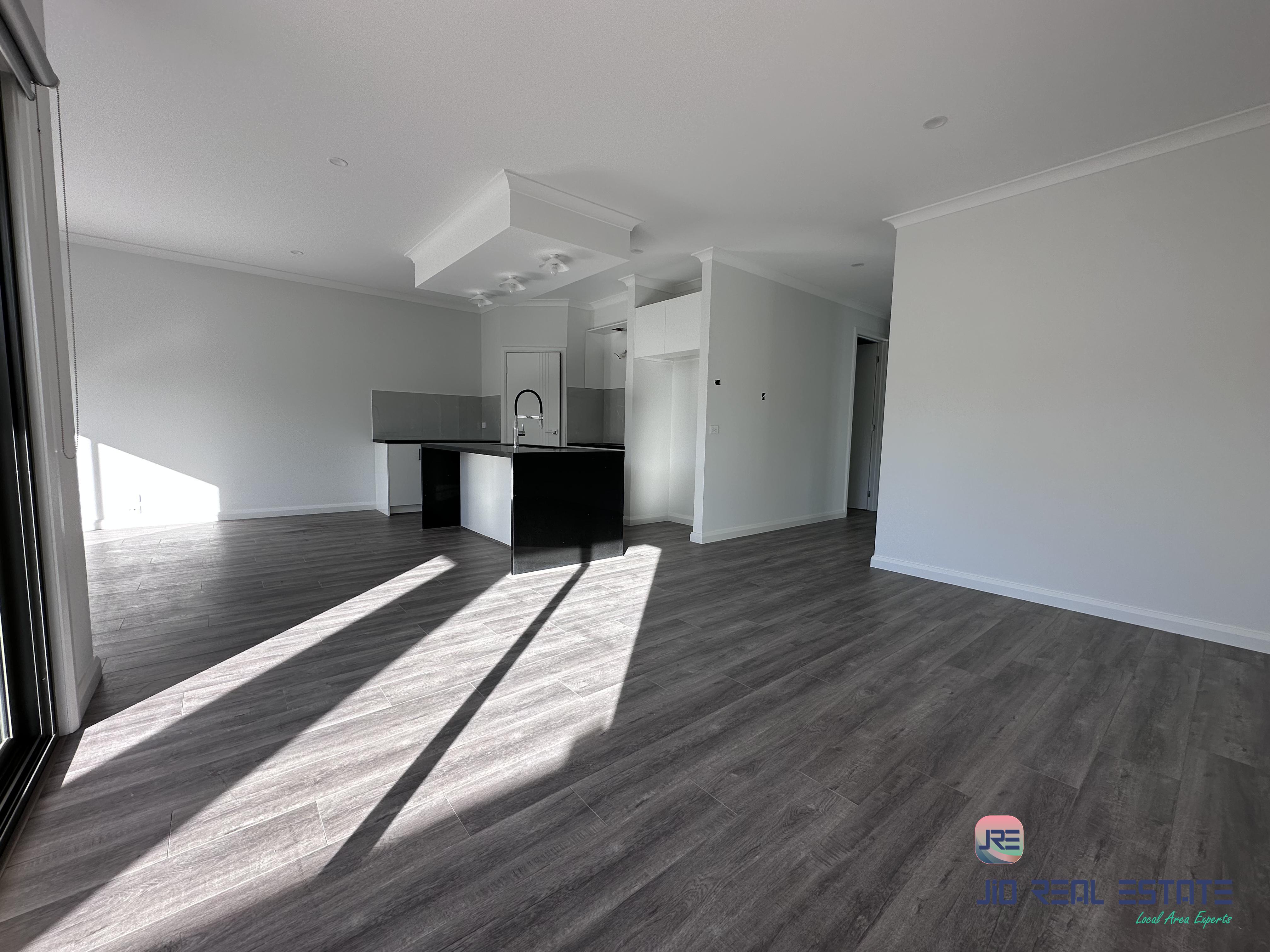 24 Shelterbelt Avenue, Weir Views VIC
