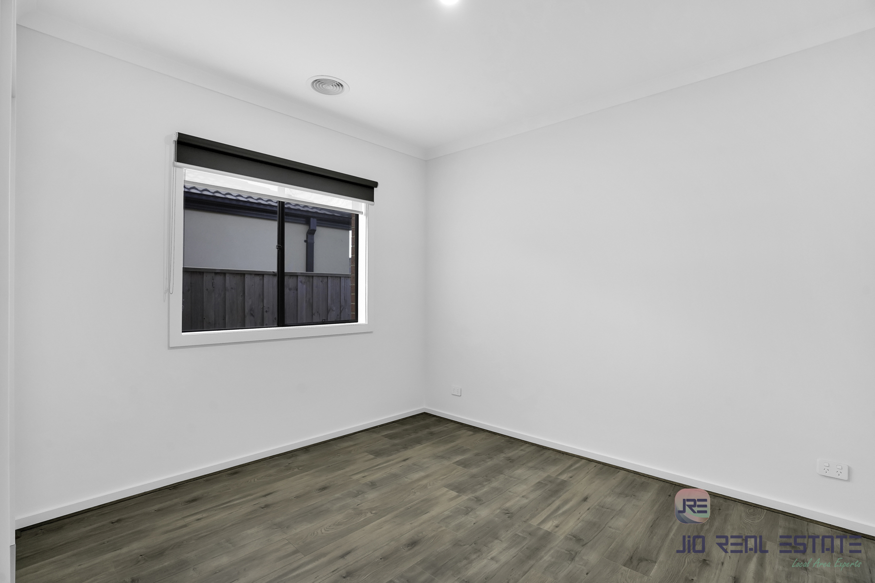 28 Houston Drive, Thornhill Park VIC