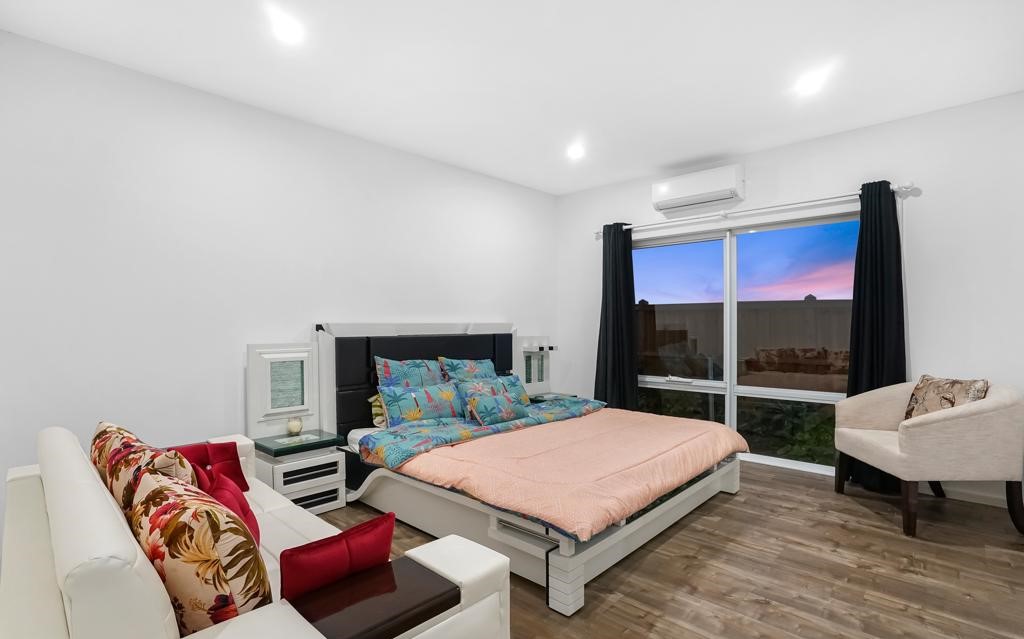 8 Sadie Avenue, Thornhill Park VIC