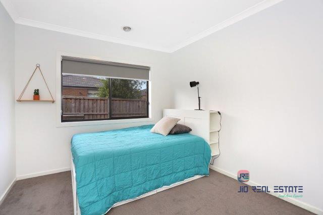 10 Fergus Street, Thornhill Park VIC