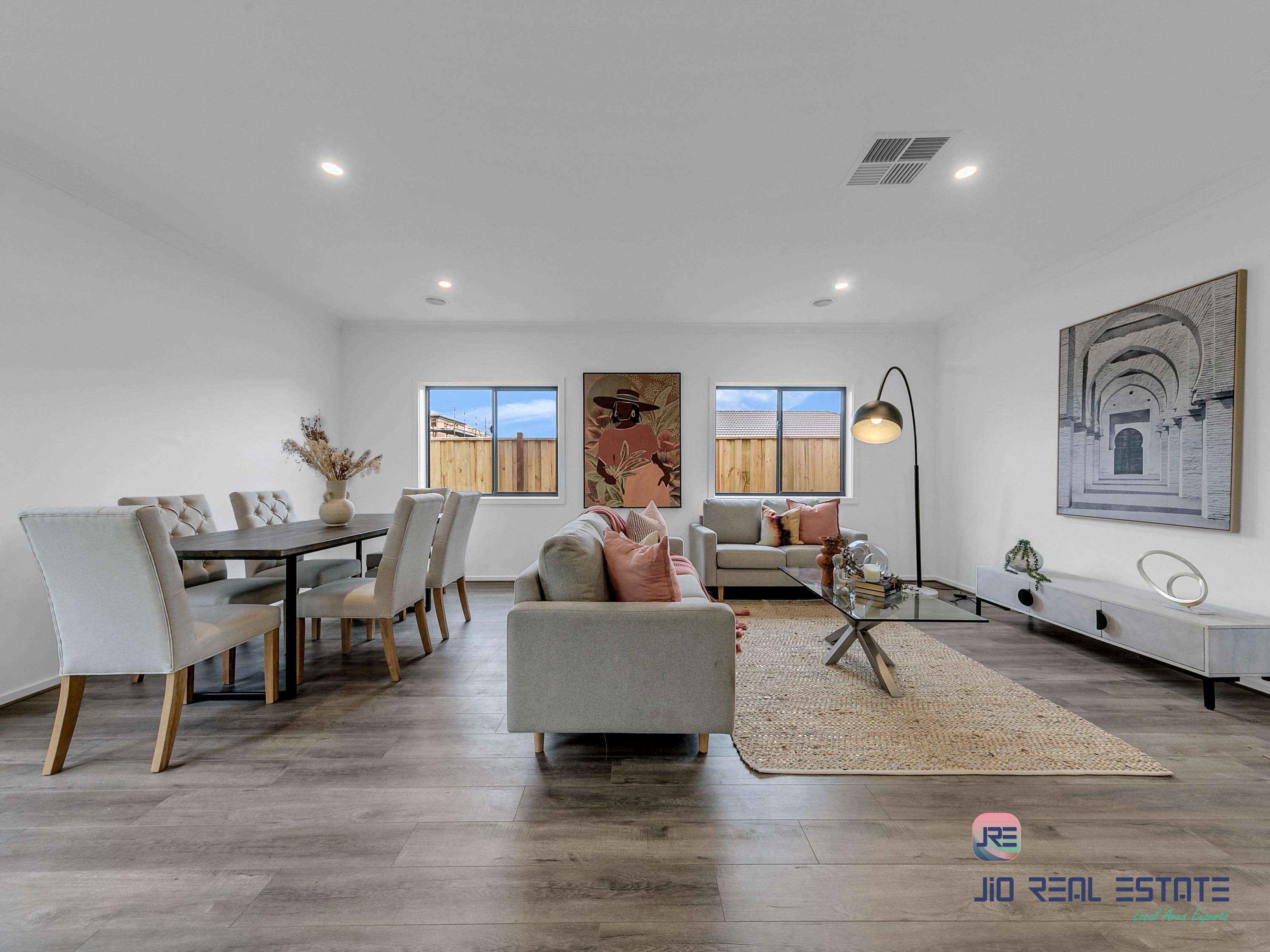 13 Hutton Street, Deanside VIC