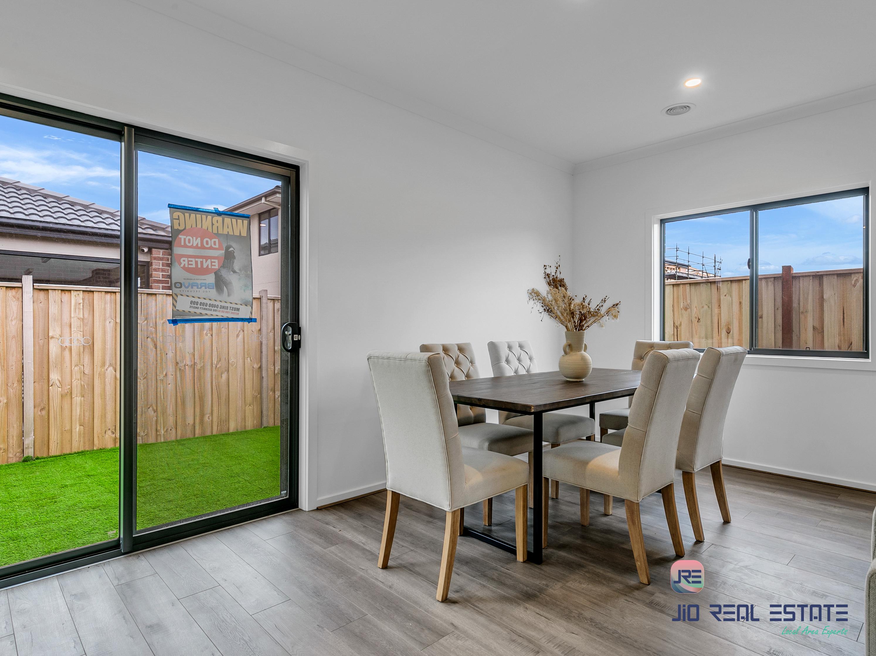 13 Hutton Street, Deanside VIC