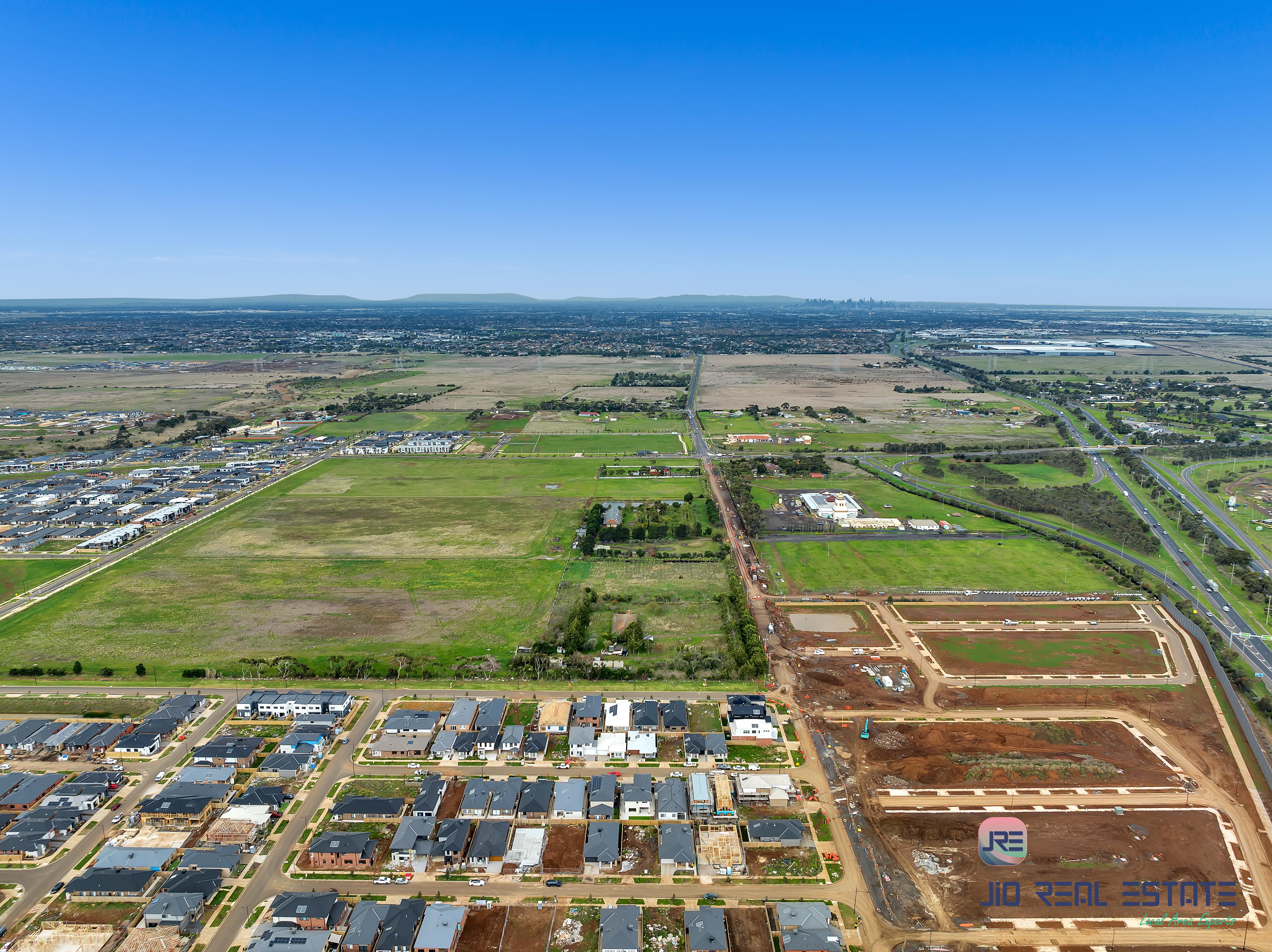 13 Hutton Street, Deanside VIC