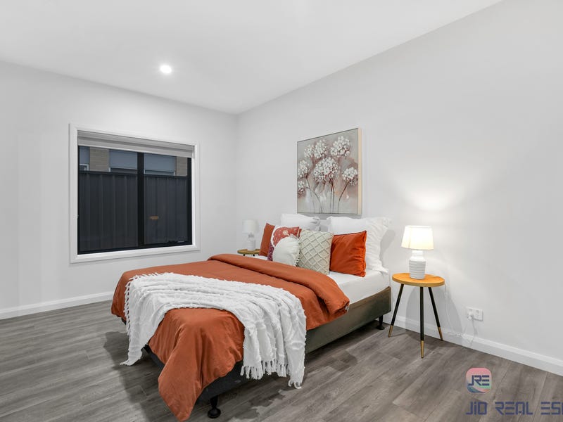 32 Window Road, Tarneit VIC