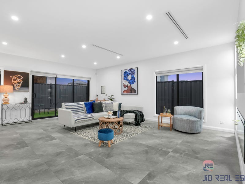 32 Window Road, Tarneit VIC