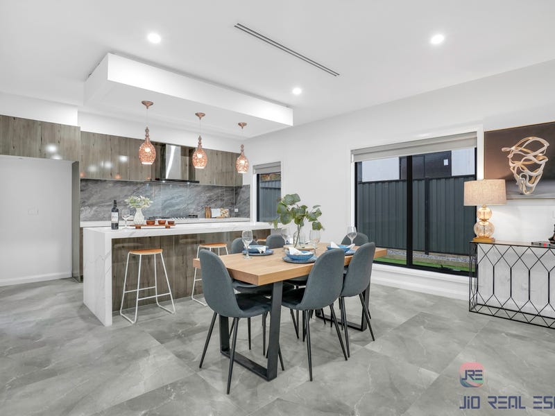 32 Window Road, Tarneit VIC