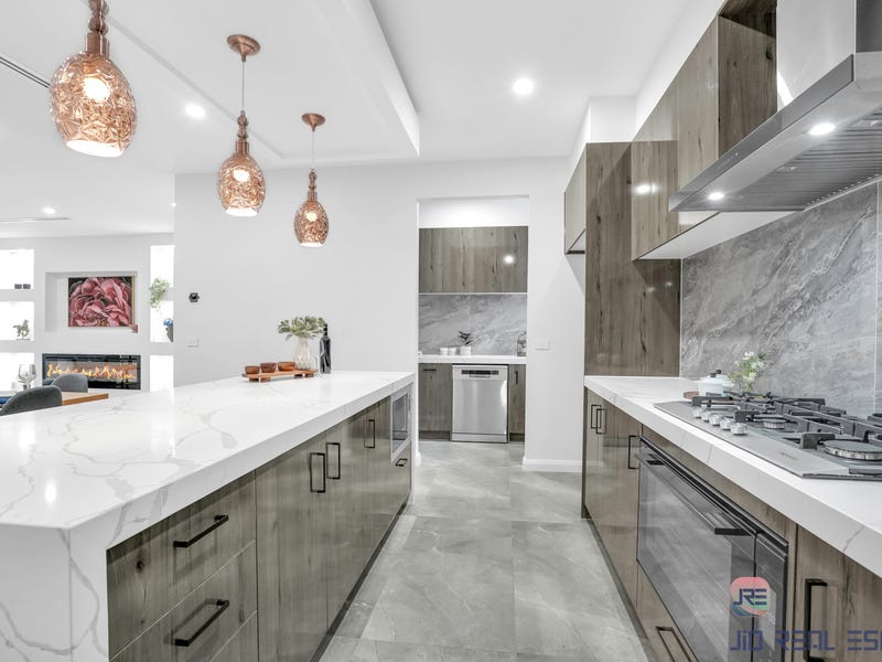 32 Window Road, Tarneit VIC