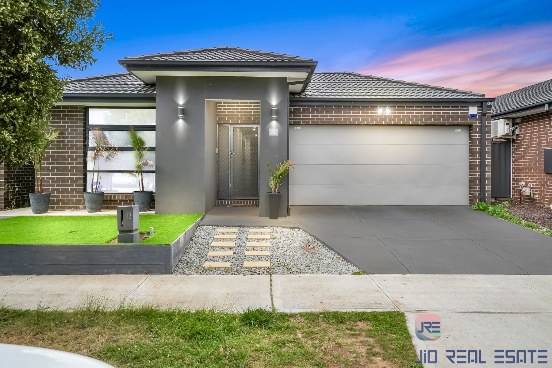 12 Mossman Grove, Cobblebank VIC