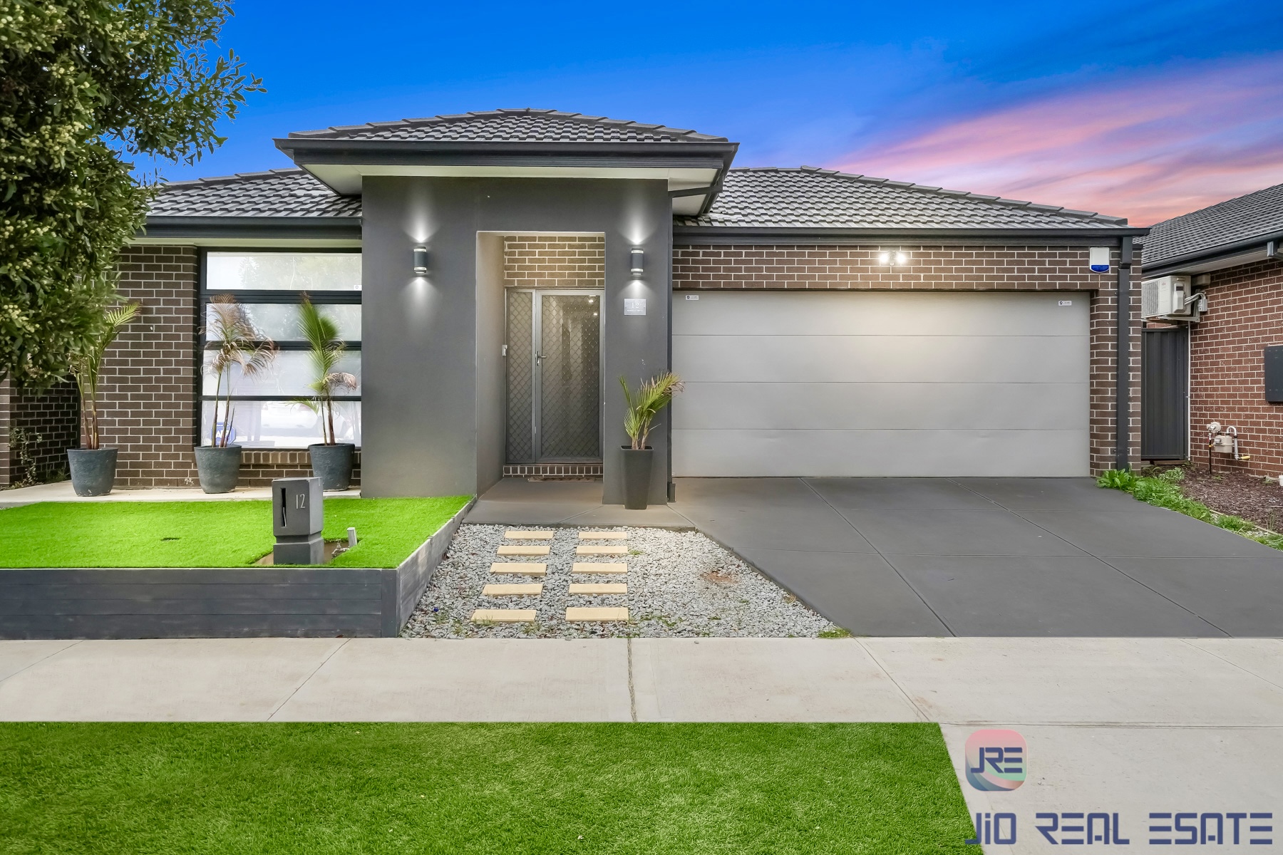 12 Mossman Grove, Cobblebank VIC