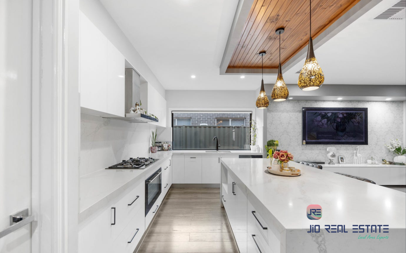 44 Riverside Concourse, Cobblebank VIC