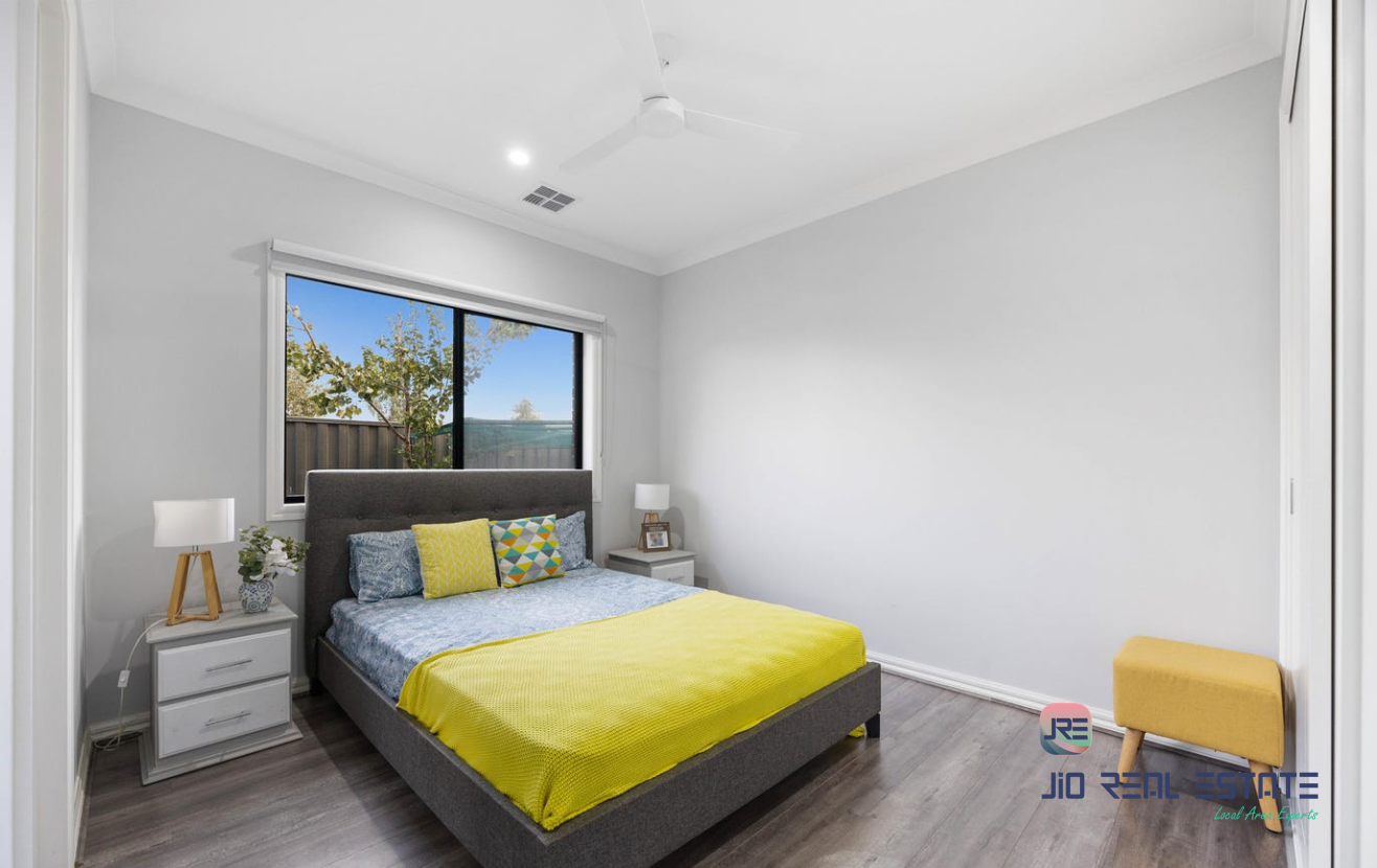 44 Riverside Concourse, Cobblebank VIC