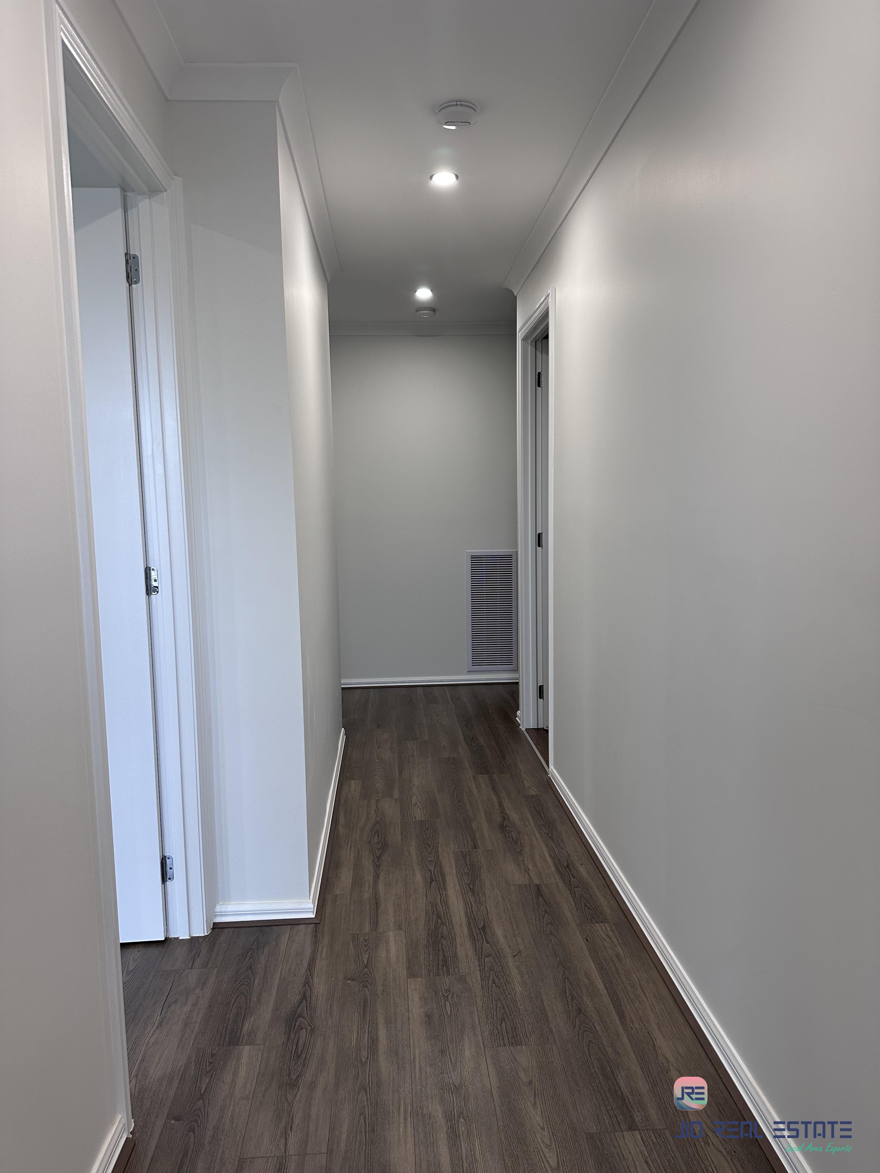 24 Glenard Ave, Strathtulloh VIC