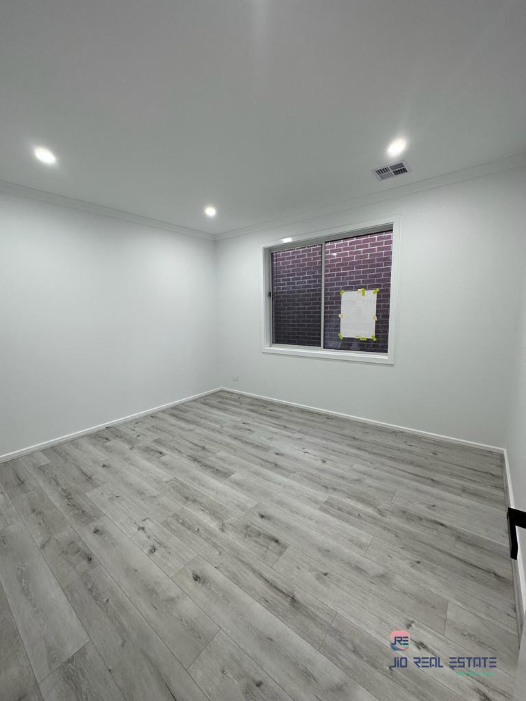 33 Riversdale Boulevard, Weir Views VIC