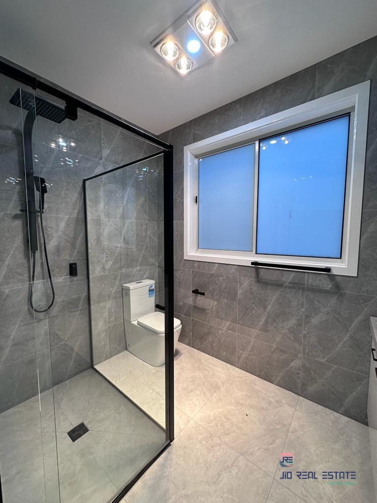 33 Riversdale Boulevard, Weir Views VIC