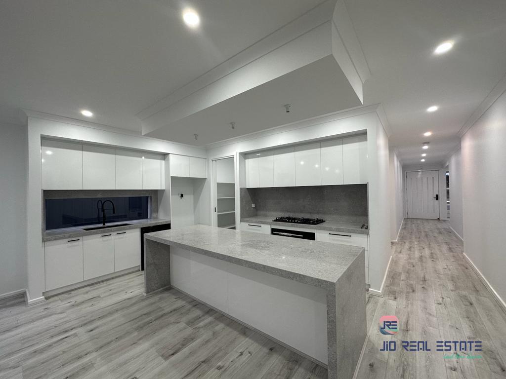 33 Riversdale Boulevard, Weir Views VIC