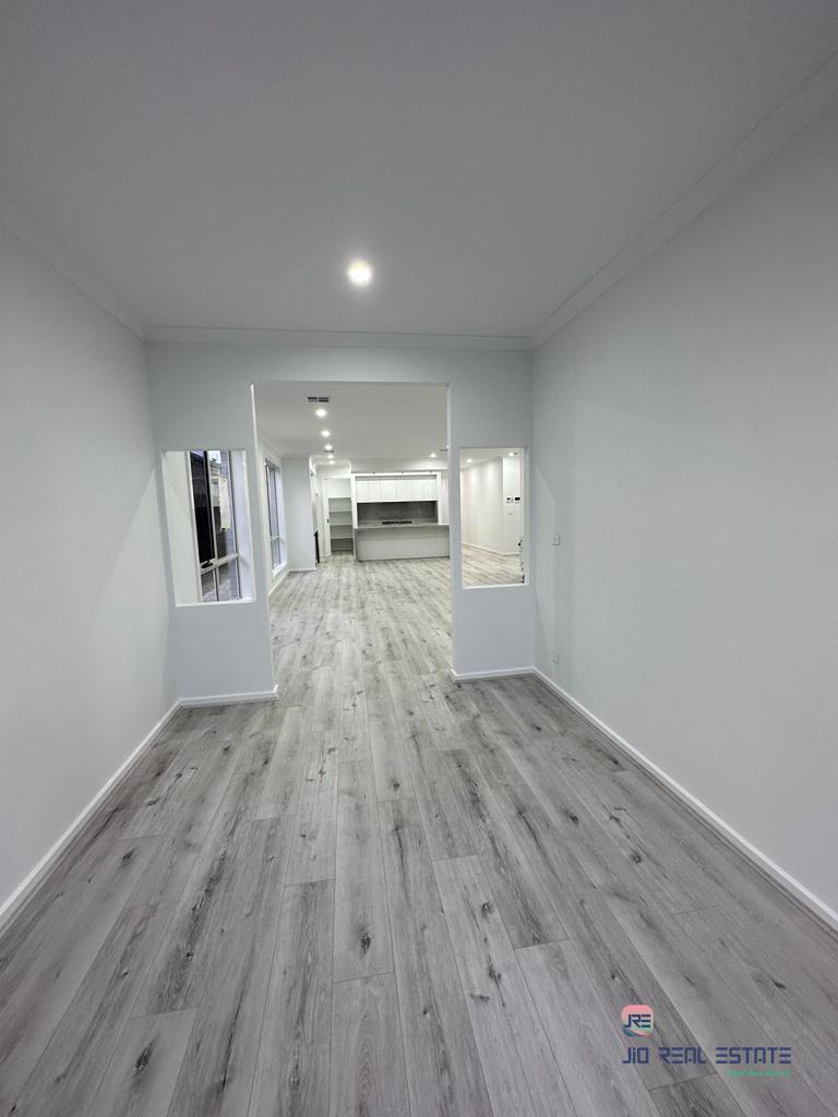 33 Riversdale Boulevard, Weir Views VIC