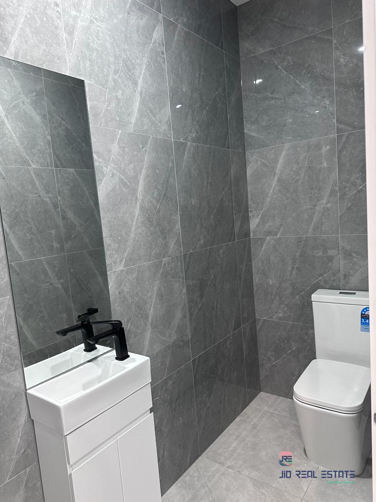 33 Riversdale Boulevard, Weir Views VIC