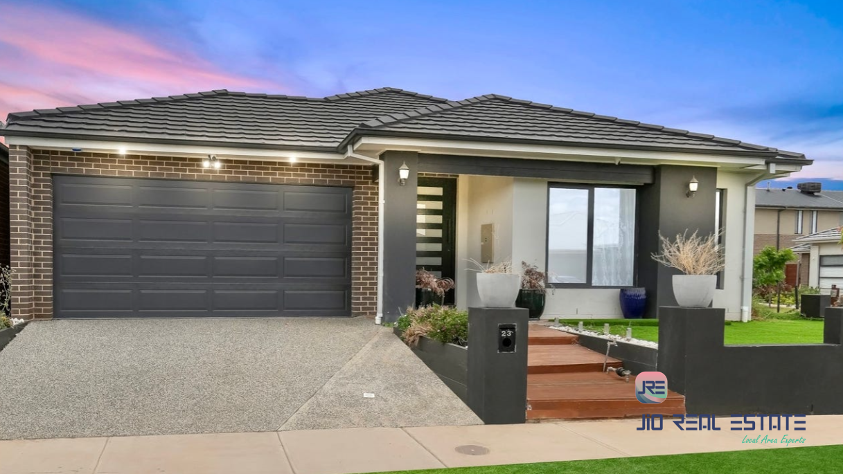 23 Kirkham Drive, Thornhill Park VIC