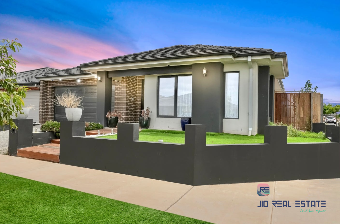 23 Kirkham Drive, Thornhill Park VIC