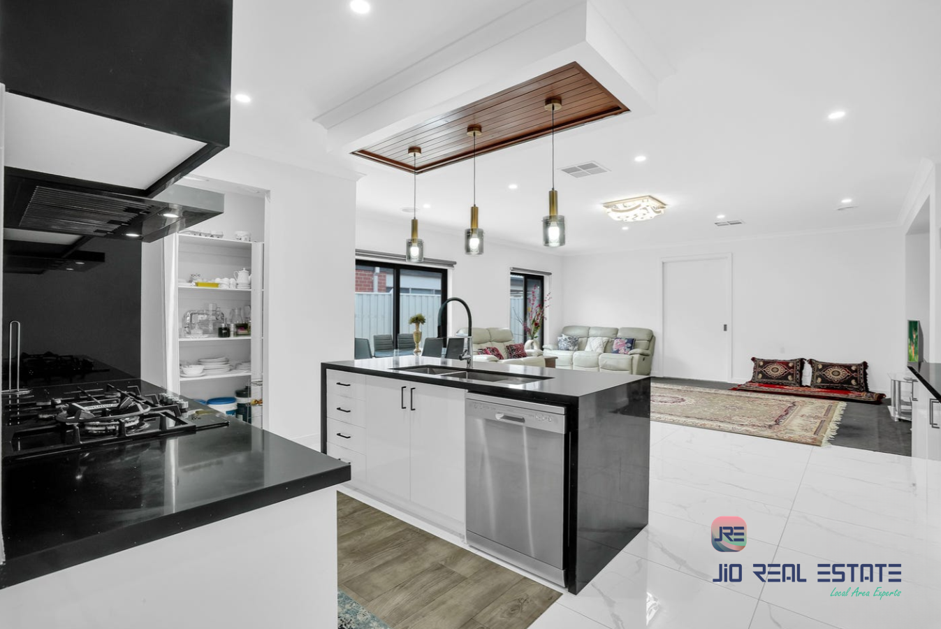 23 Kirkham Drive, Thornhill Park VIC