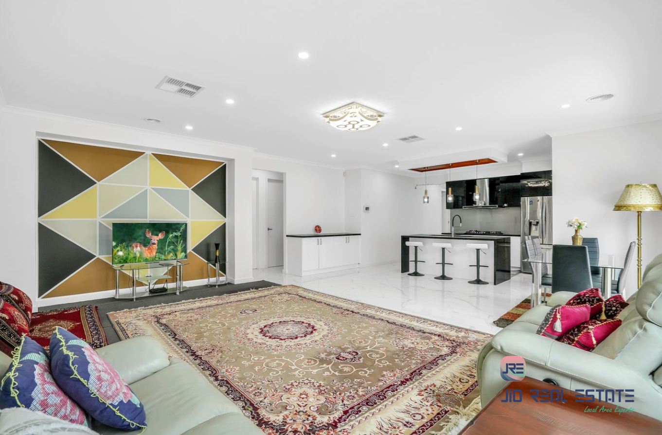 23 Kirkham Drive, Thornhill Park VIC