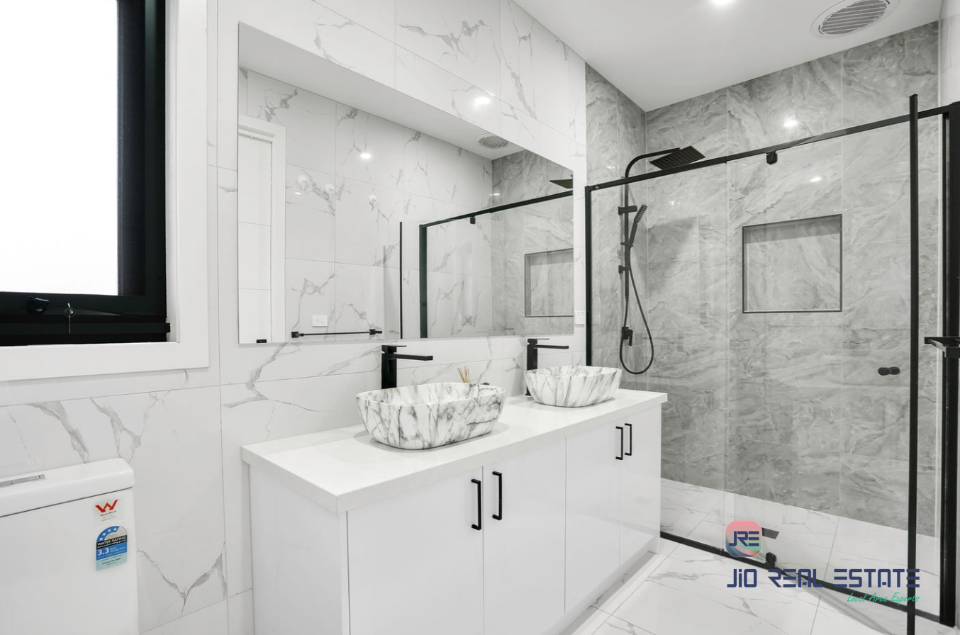 23 Kirkham Drive, Thornhill Park VIC