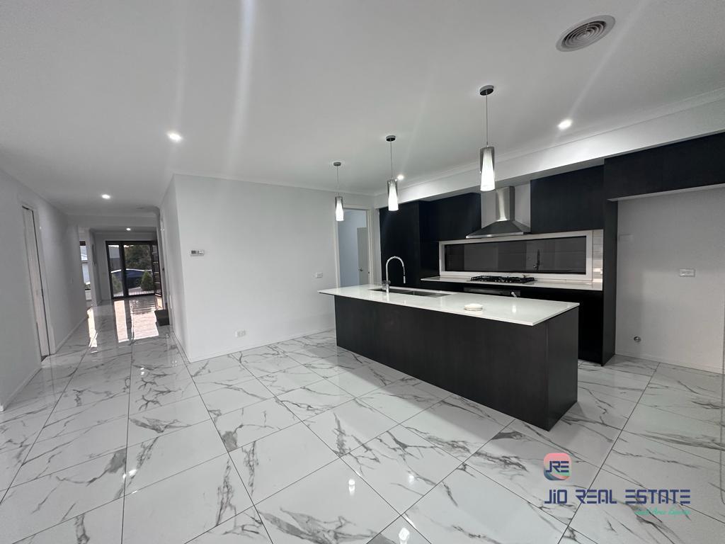 40 Beckview Crescent, Sunbury VIC