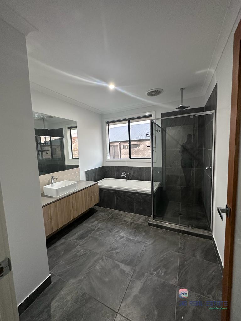 40 Beckview Crescent, Sunbury VIC