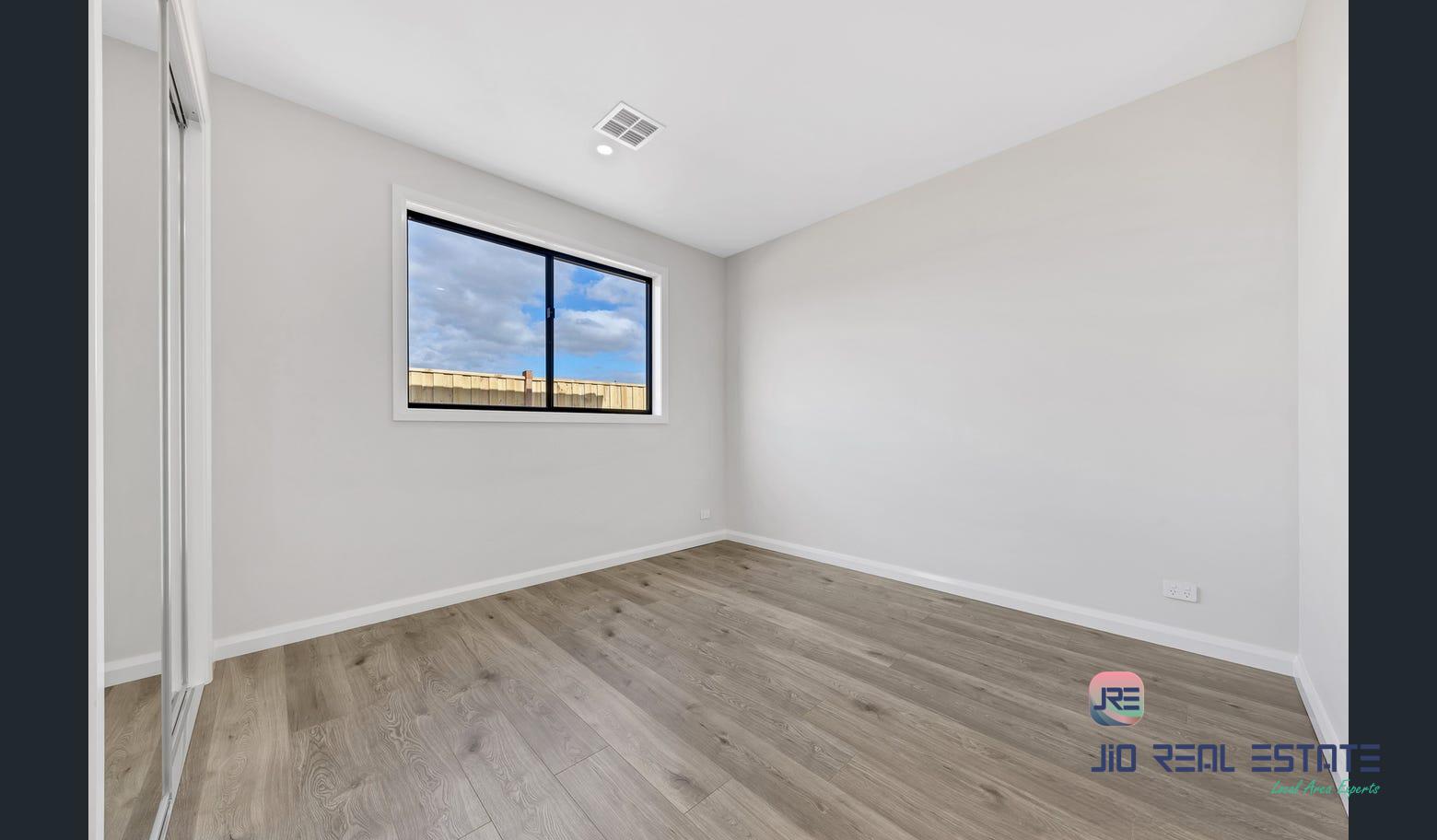 3 Crichton Road, Thornhill Park VIC