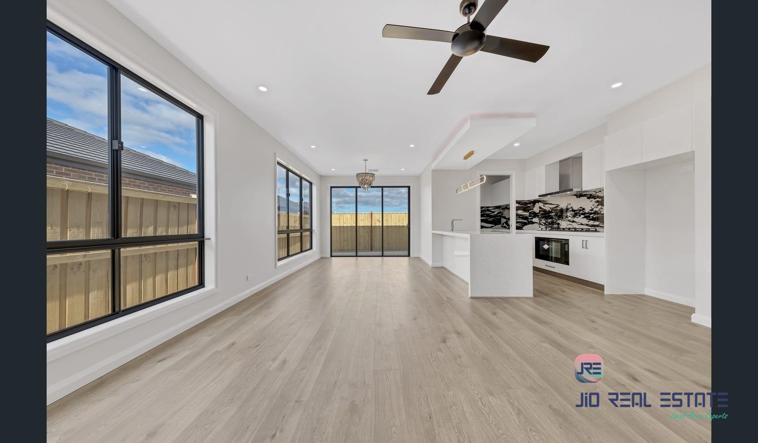 3 Crichton Road, Thornhill Park VIC