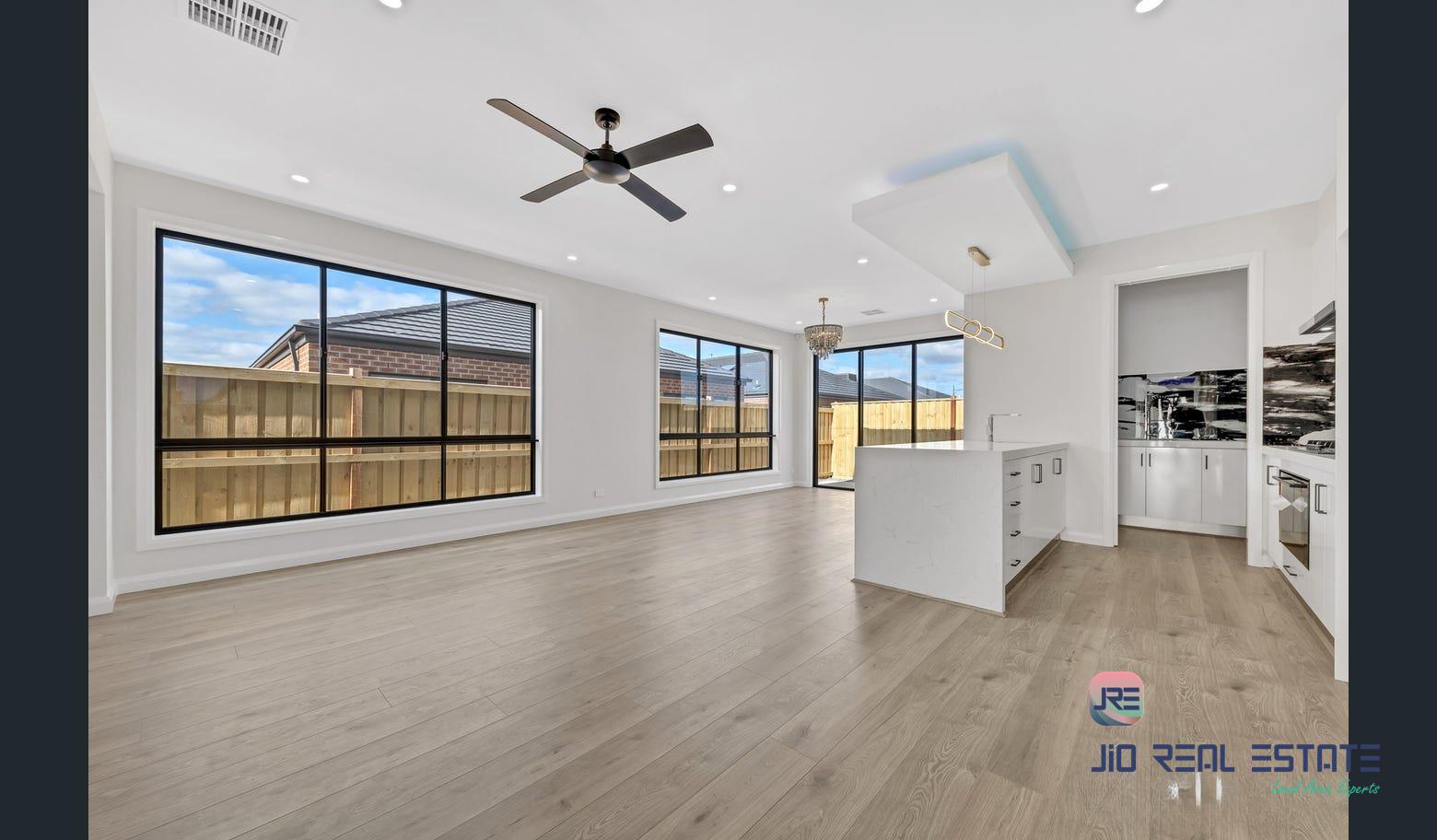 3 Crichton Road, Thornhill Park VIC