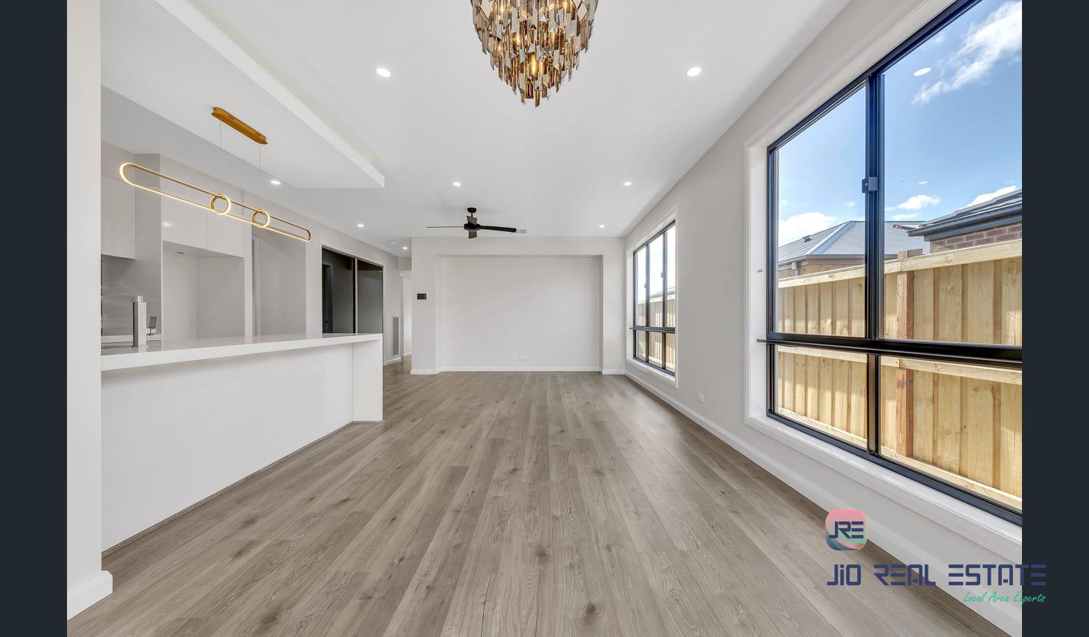 3 Crichton Road, Thornhill Park VIC