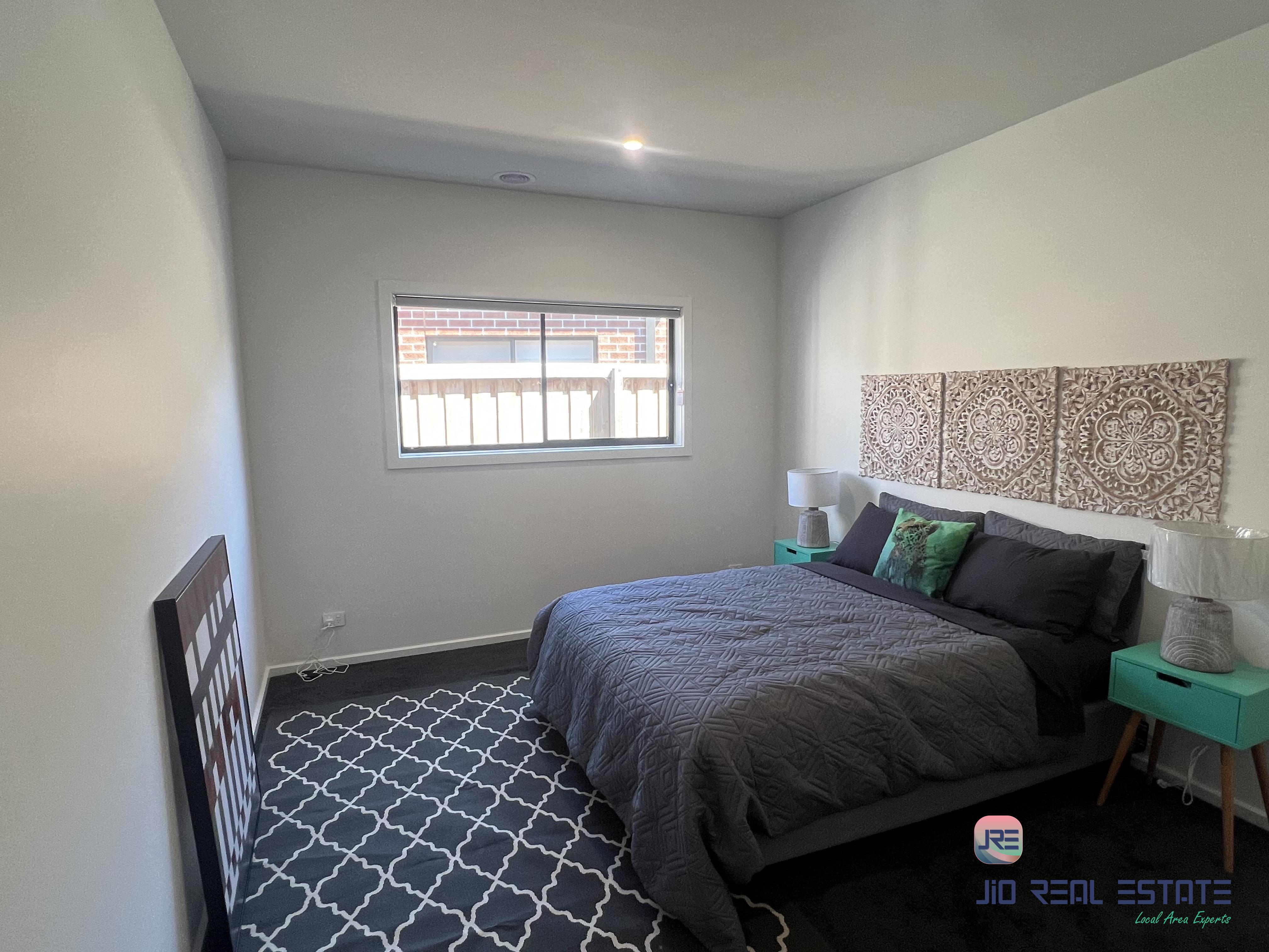 26 Butterscotch Esplanade, Manor Lakes VIC