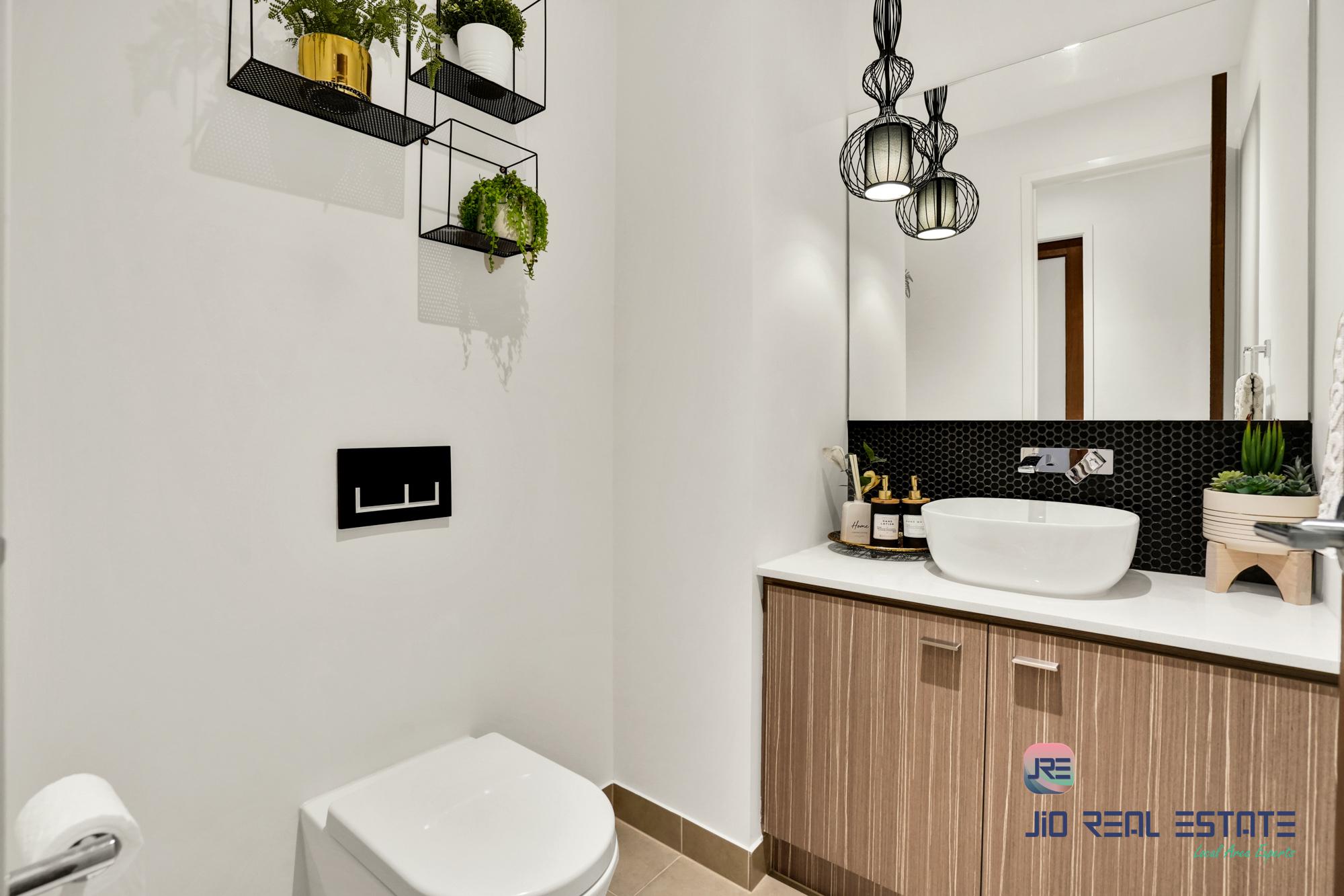 3 Exmouth Street, Thornhill Park VIC