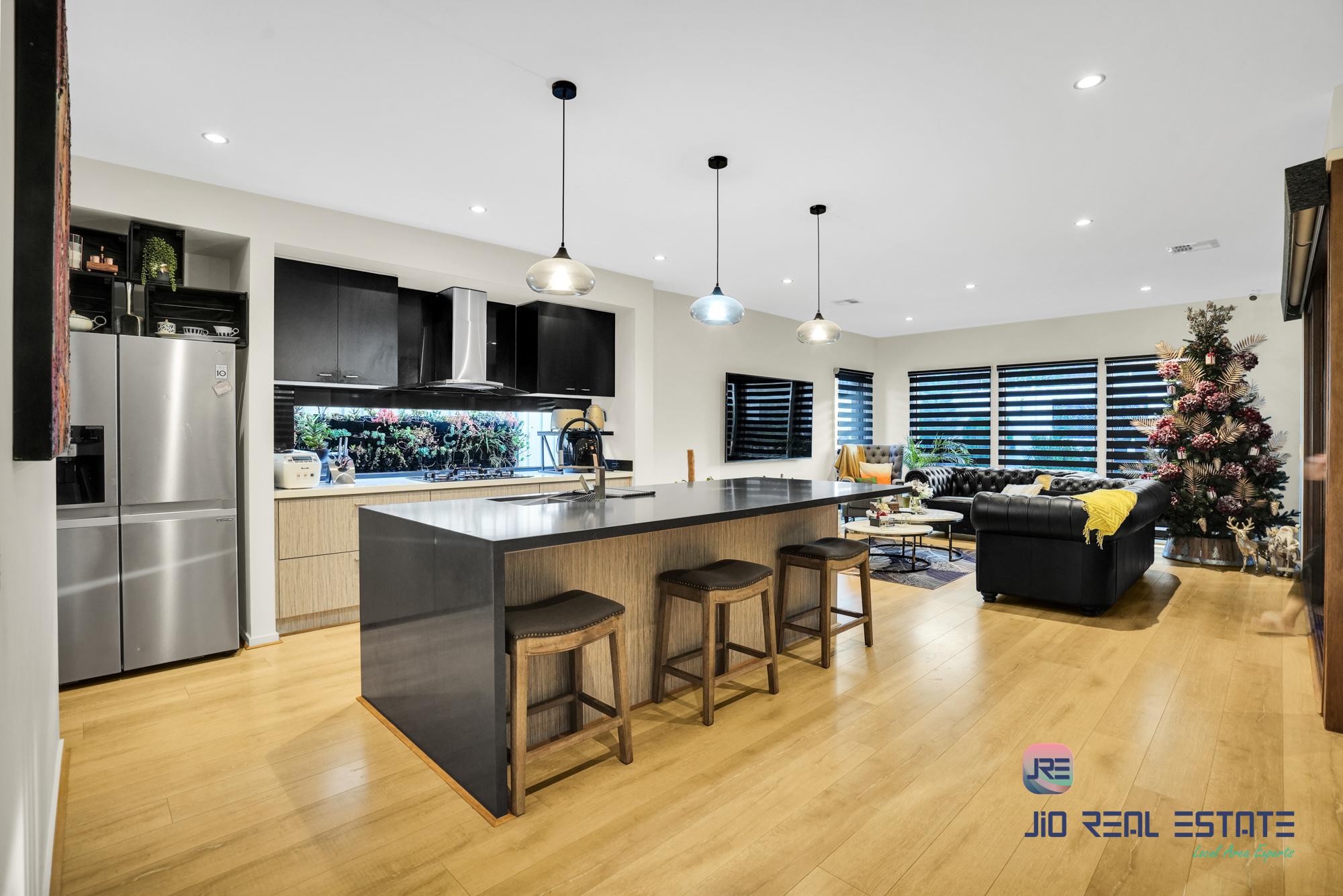 3 Exmouth Street, Thornhill Park VIC