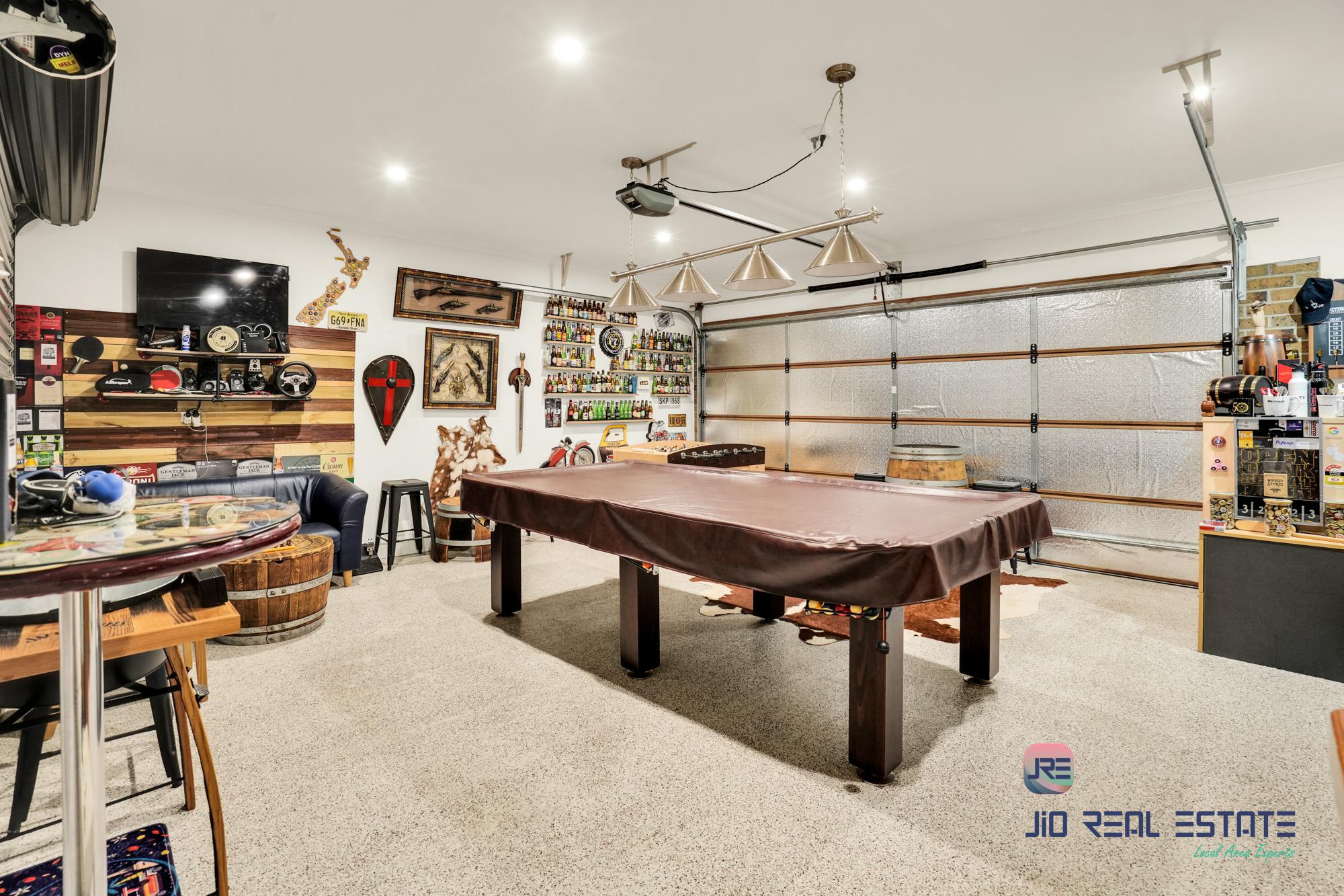 3 Exmouth Street, Thornhill Park VIC