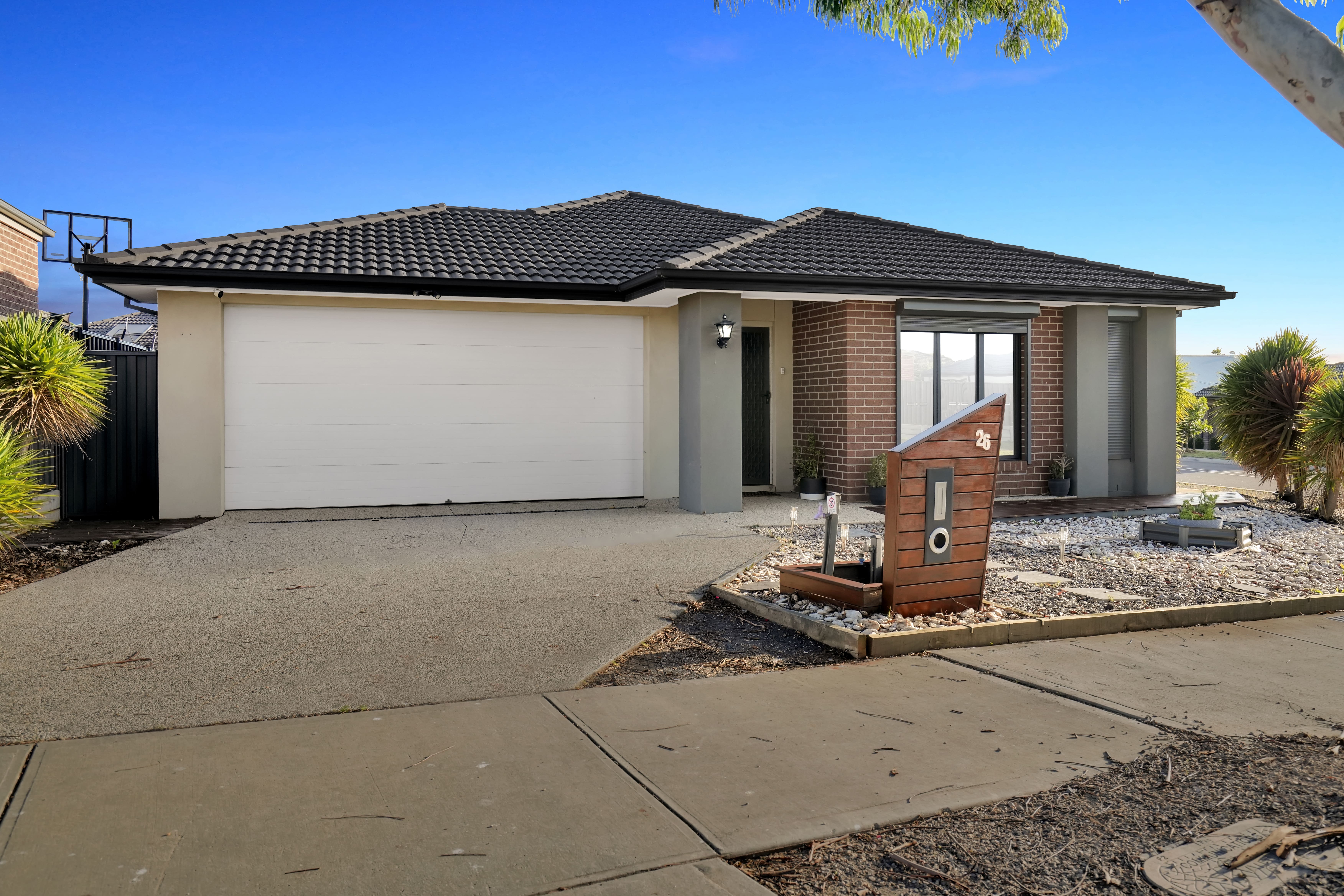 26 Stonehenge Drive, Cobblebank VIC