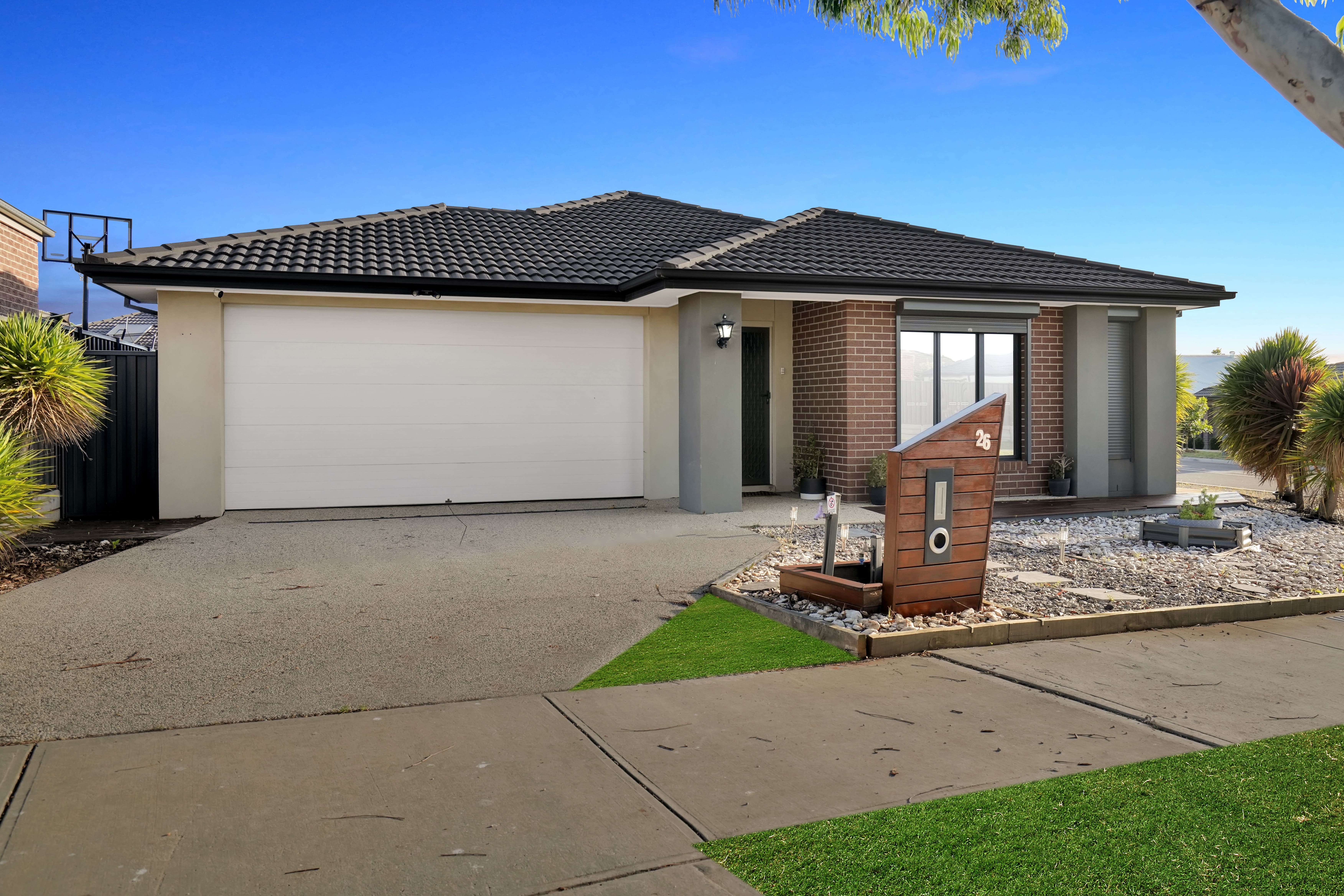 26 Stonehenge Drive, Cobblebank VIC