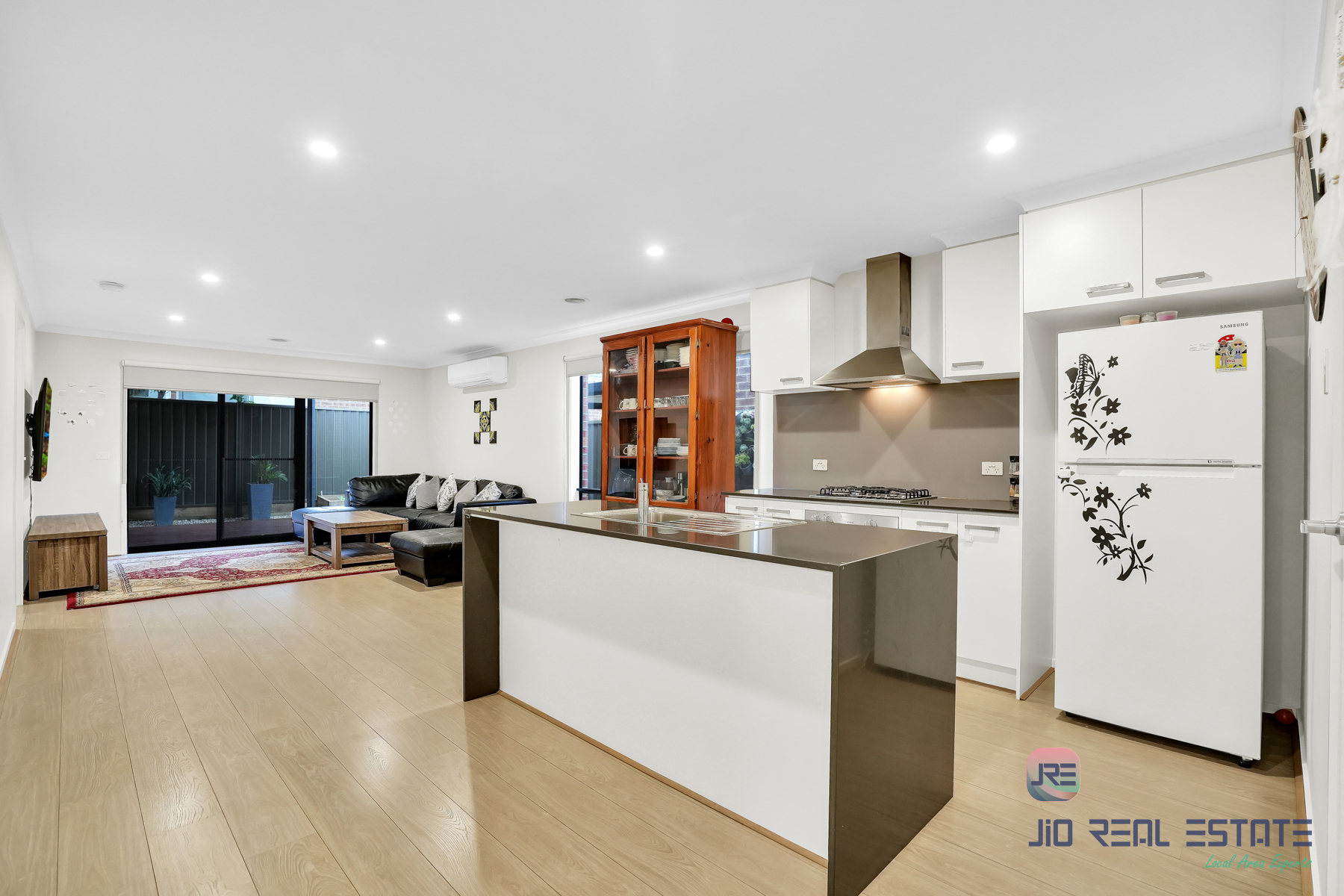 52 Marble Drive, Cobblebank VIC