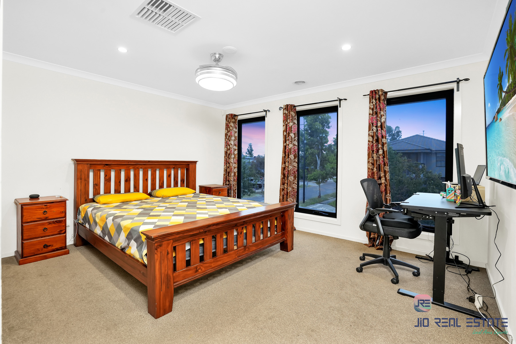 12 Fiona Road, Cobblebank VIC