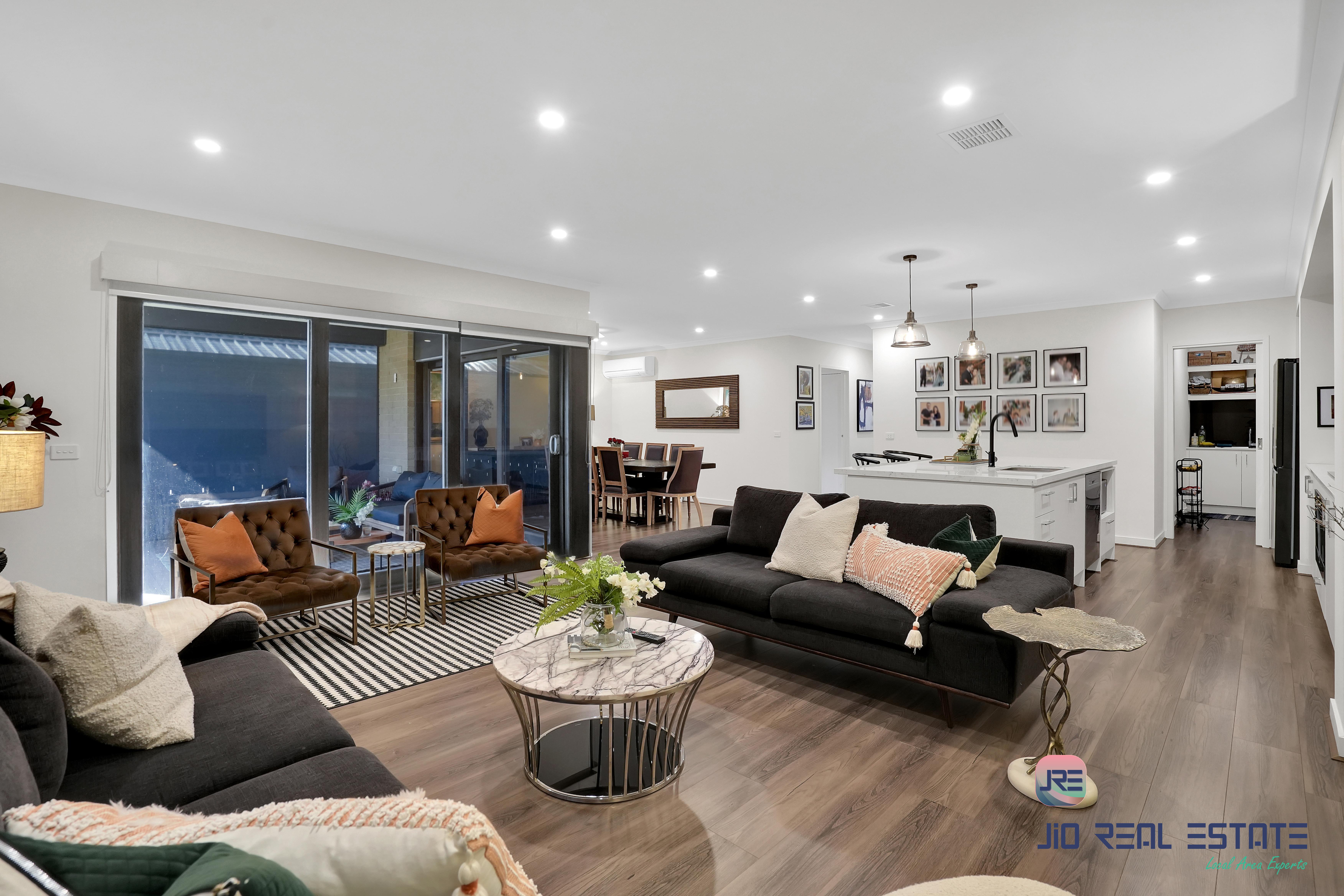 6 Marcela Place, Thornhill Park VIC