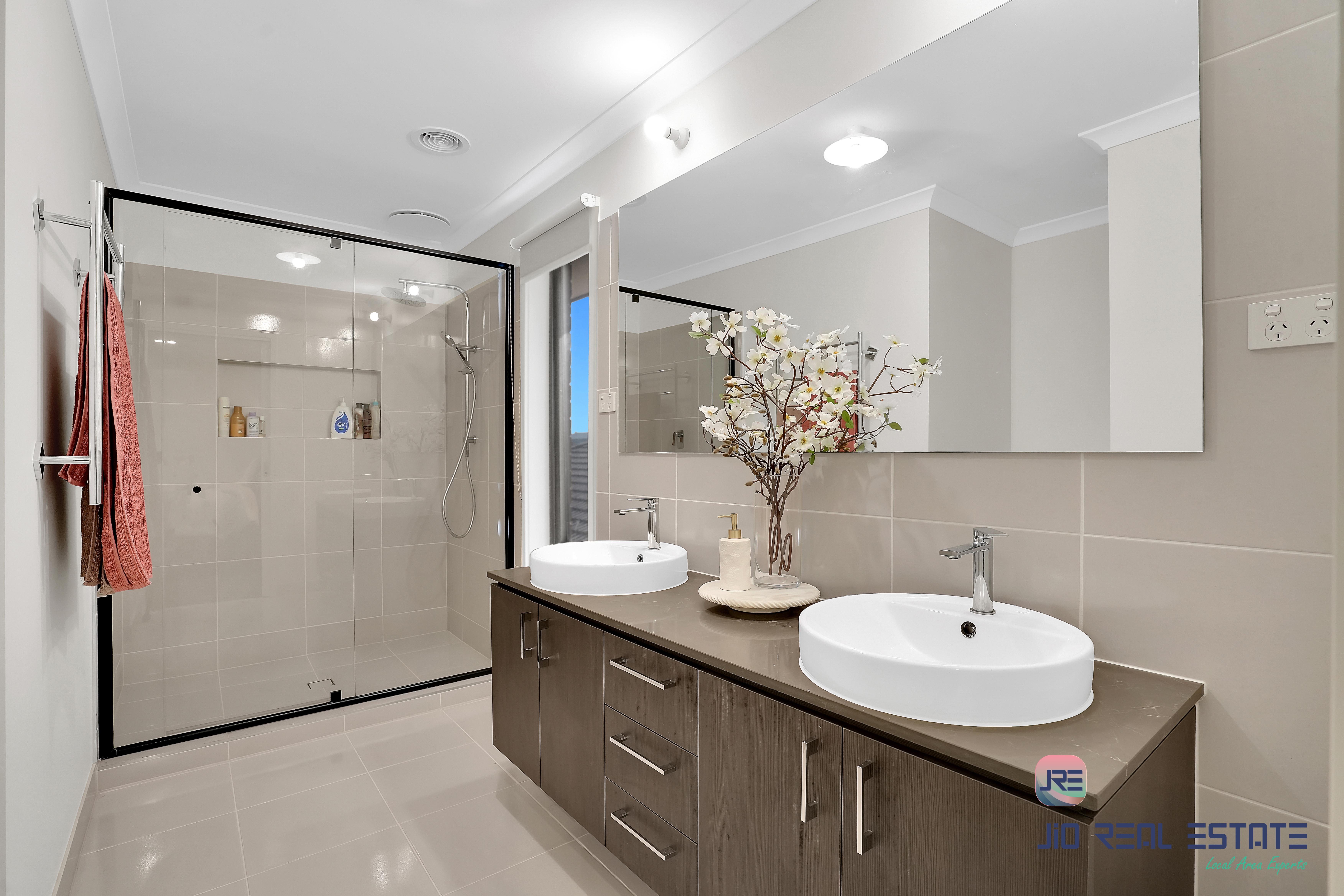 6 Marcela Place, Thornhill Park VIC