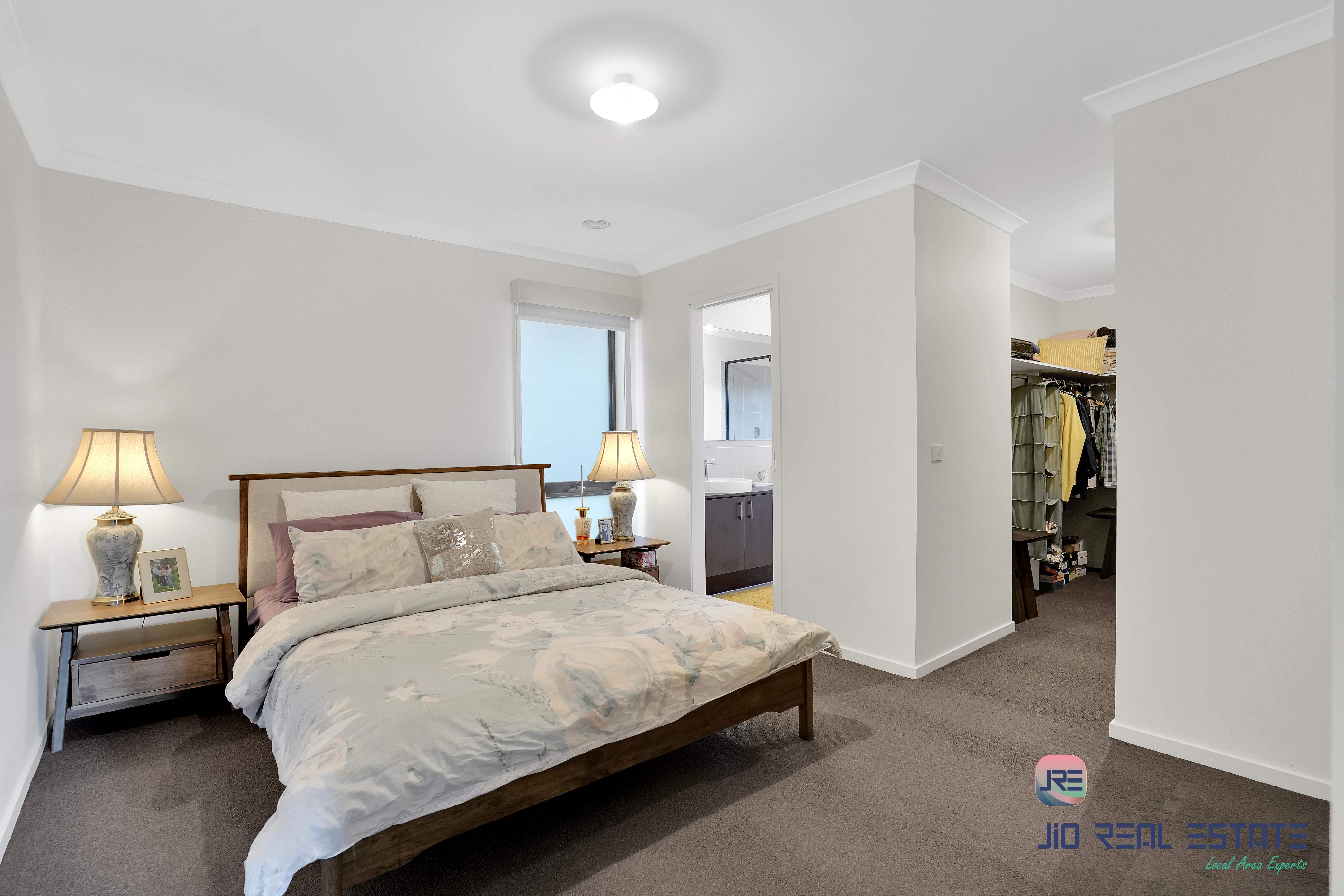 6 Marcela Place, Thornhill Park VIC