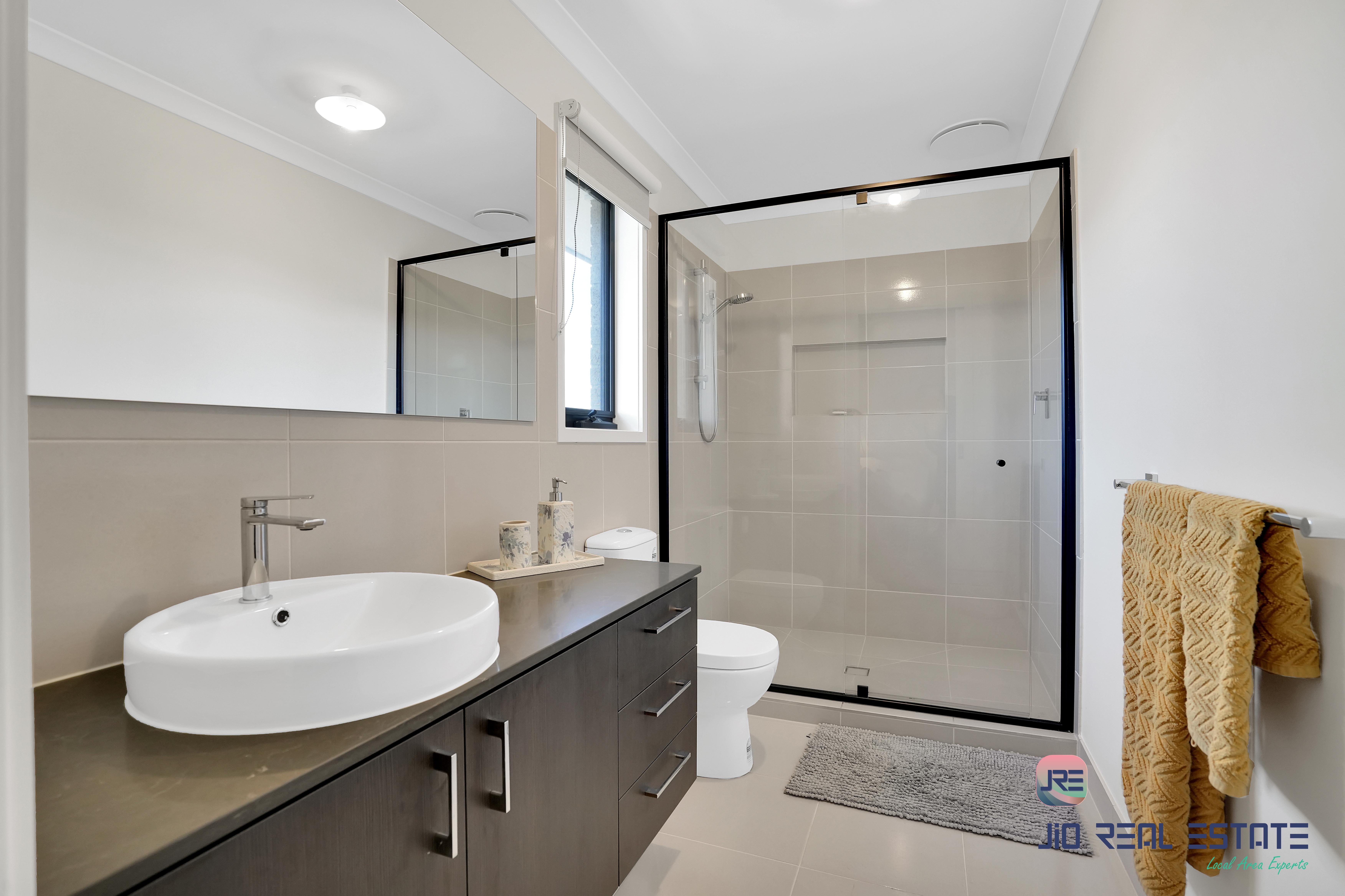 6 Marcela Place, Thornhill Park VIC